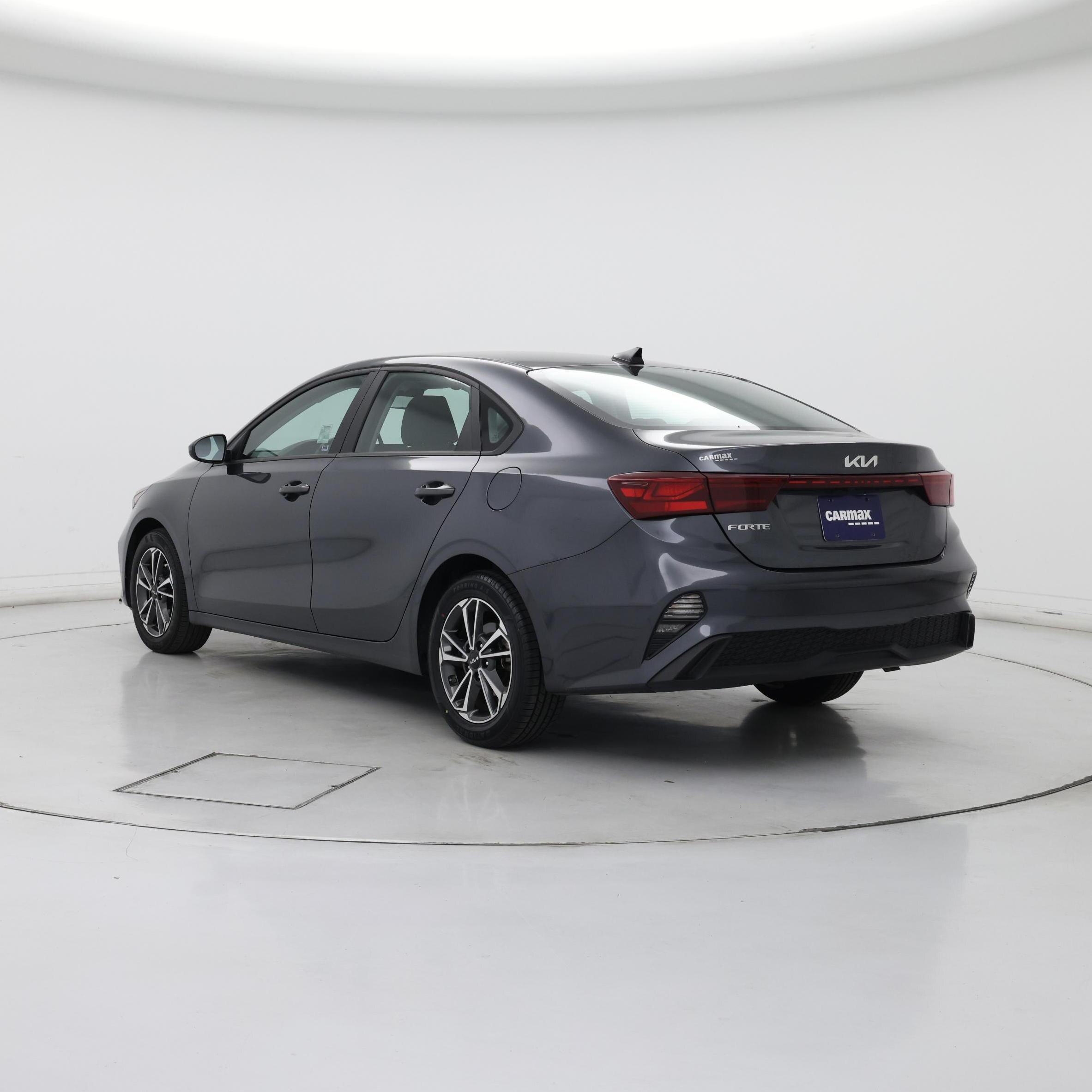 Thumbnail: 2022 Kia Forte - 2