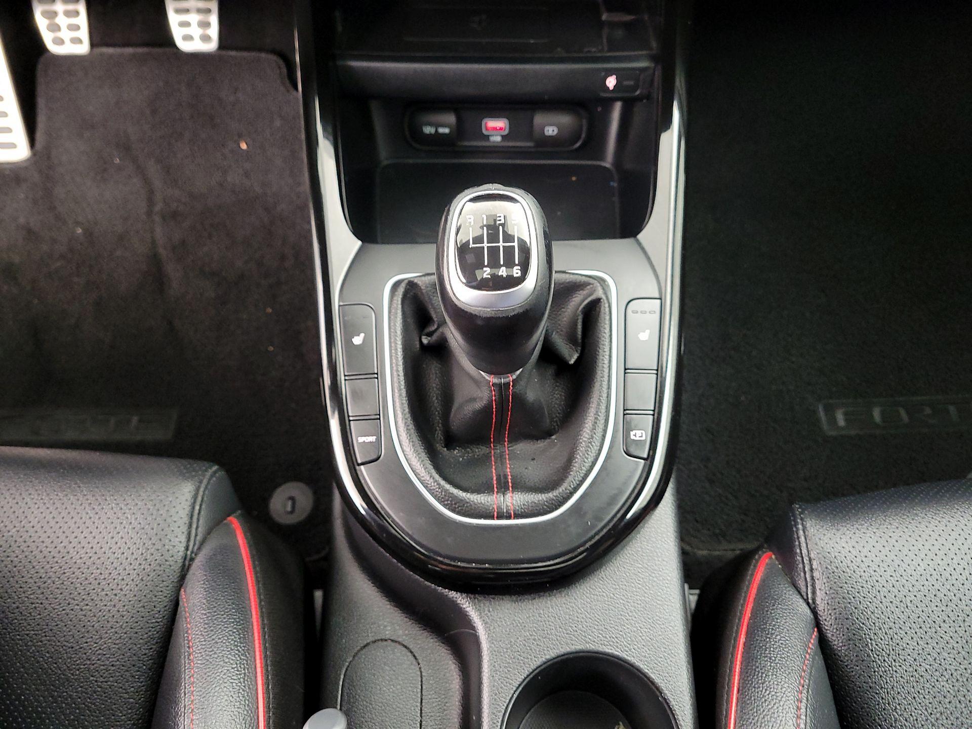 Thumbnail: 2023 Kia Forte - 18
