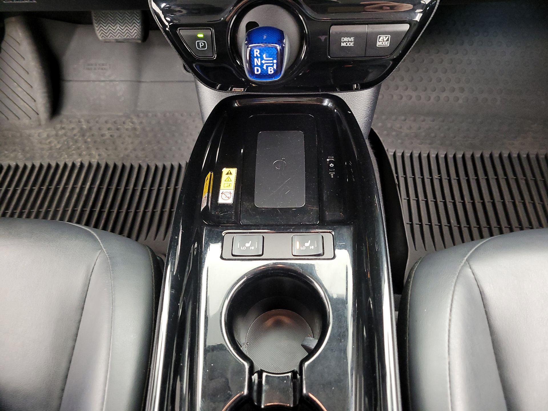 Thumbnail: 2021 Toyota Prius - 17