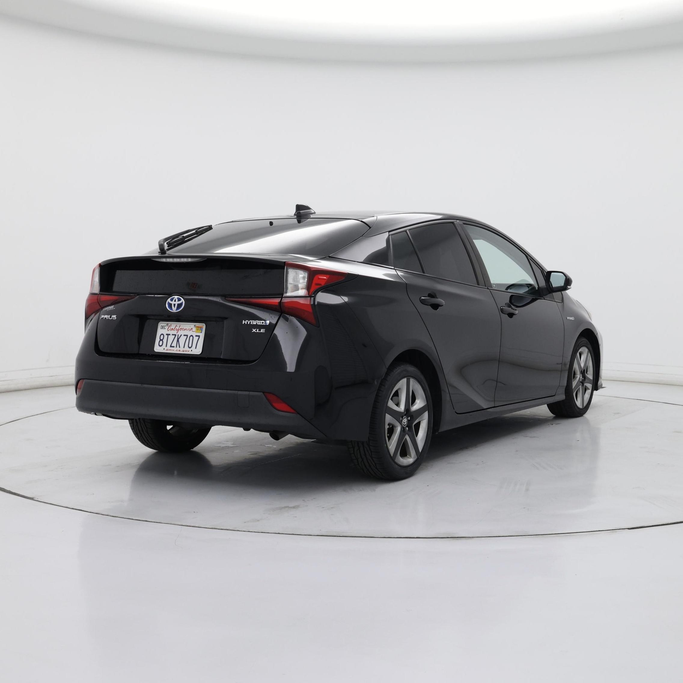 Thumbnail: 2021 Toyota Prius - 8