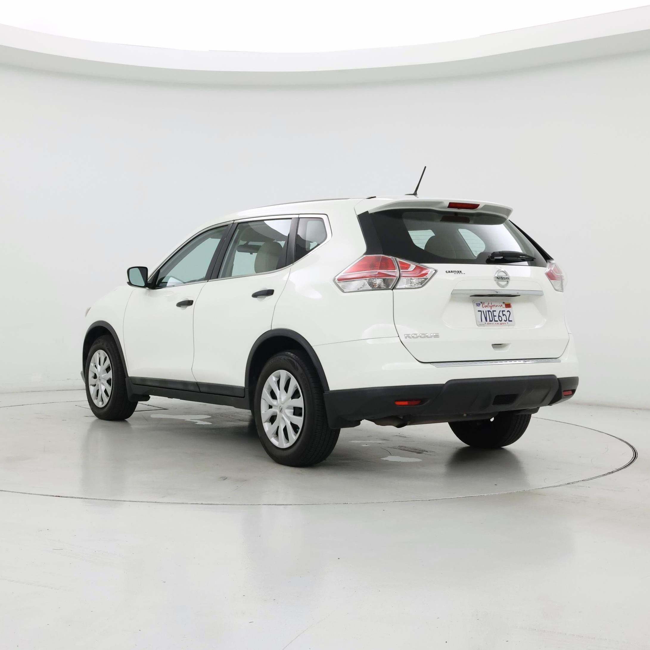 Thumbnail: 2016 Nissan Rogue - 2