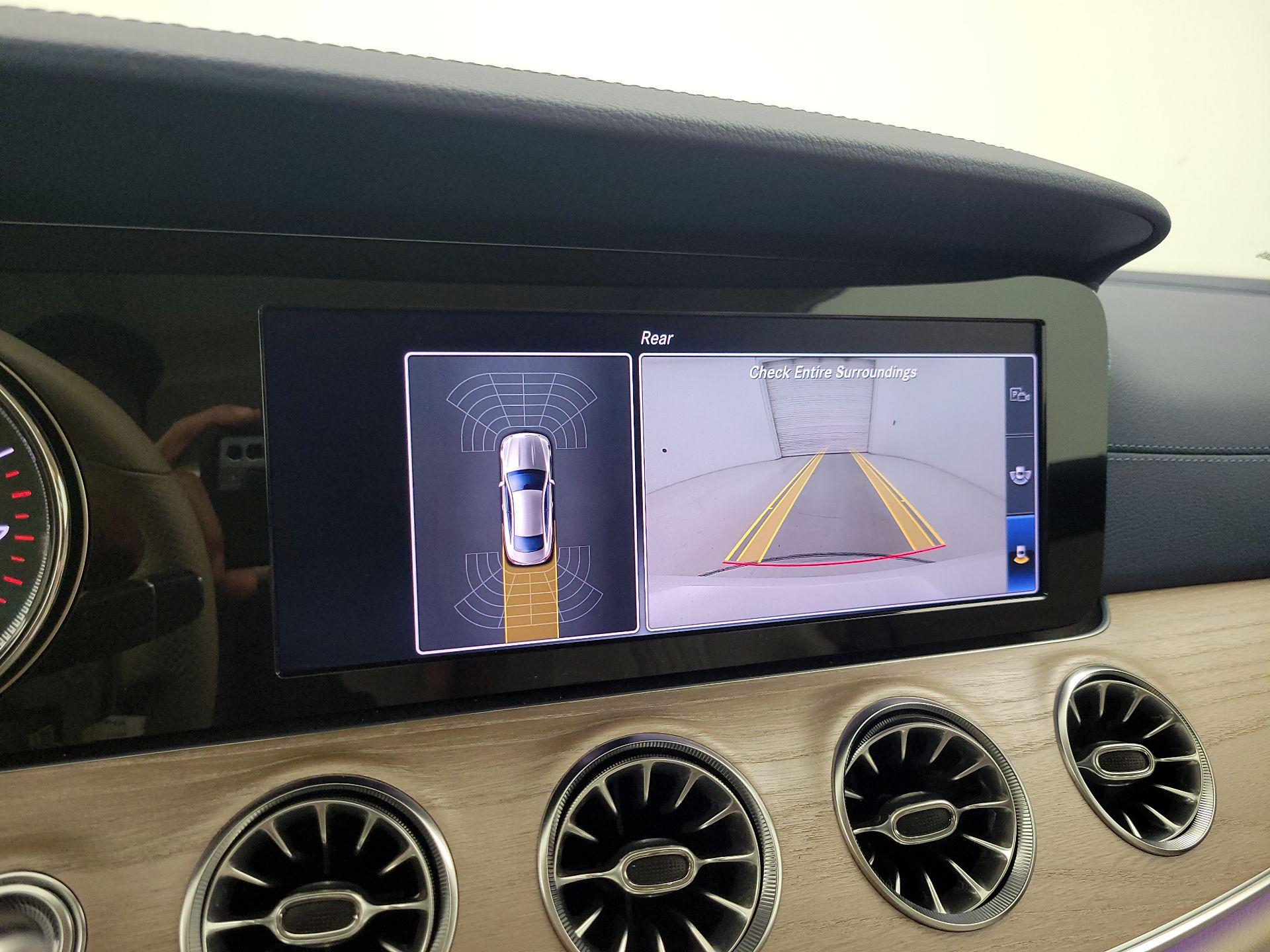 Thumbnail: 2018 Mercedes-Benz E-Class - 15