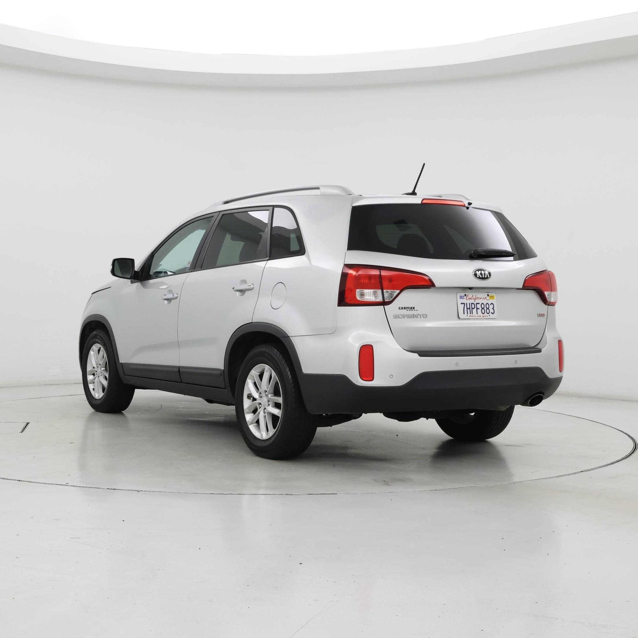 Thumbnail: 2015 Kia Sorento - 2