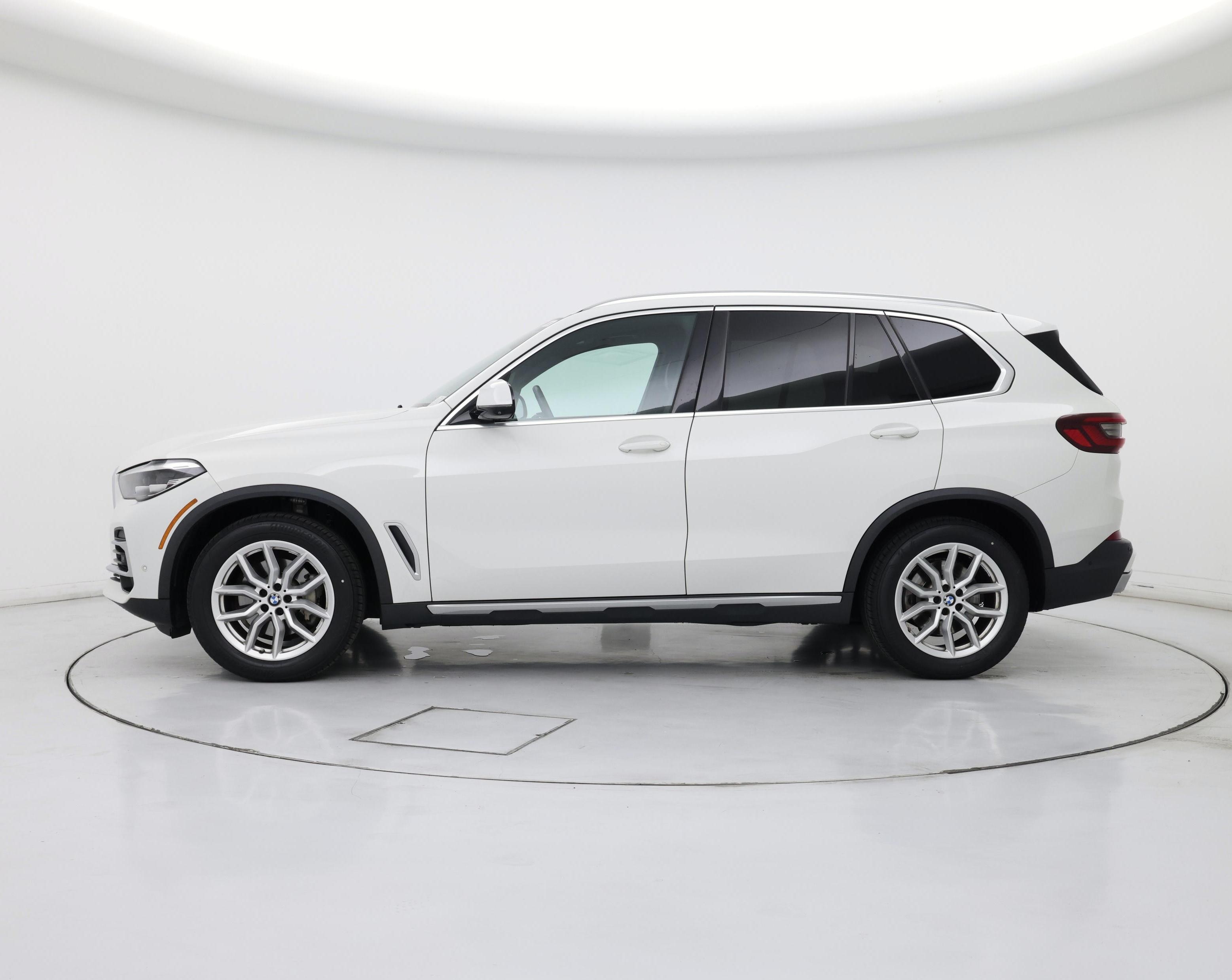 Thumbnail: 2022 BMW X5 - 3