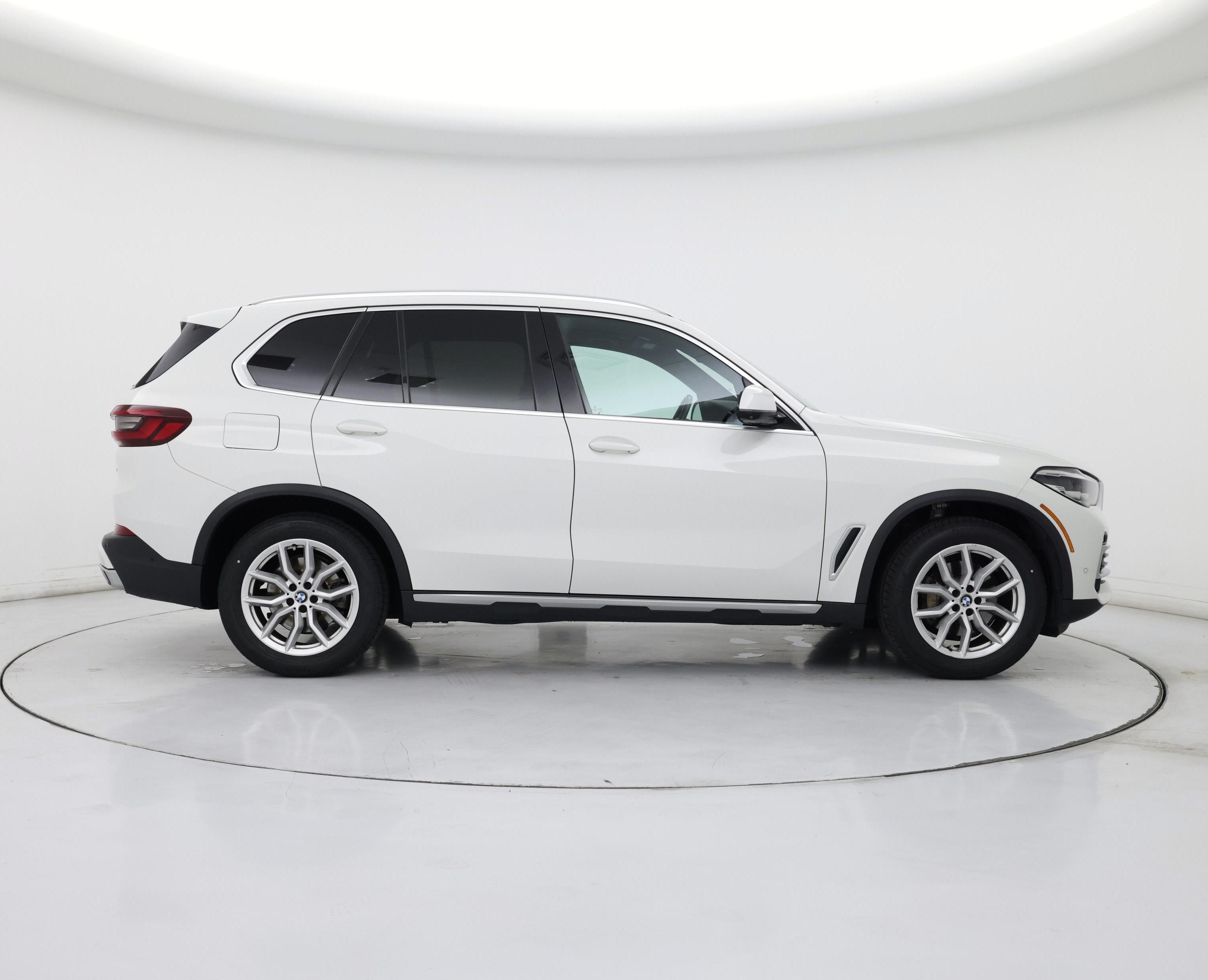 Thumbnail: 2022 BMW X5 - 7