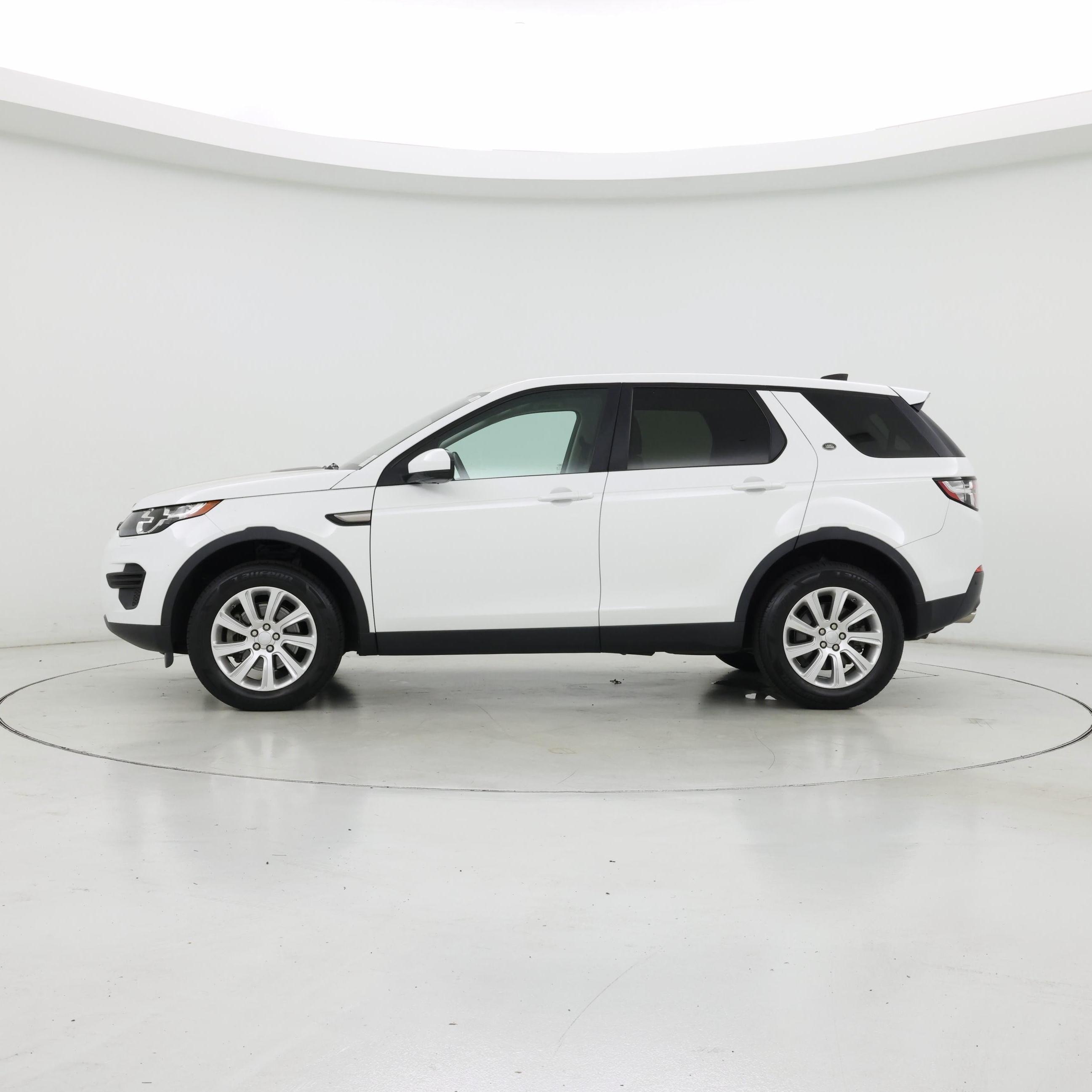 Thumbnail: 2019 Land Rover Discovery Sport - 3