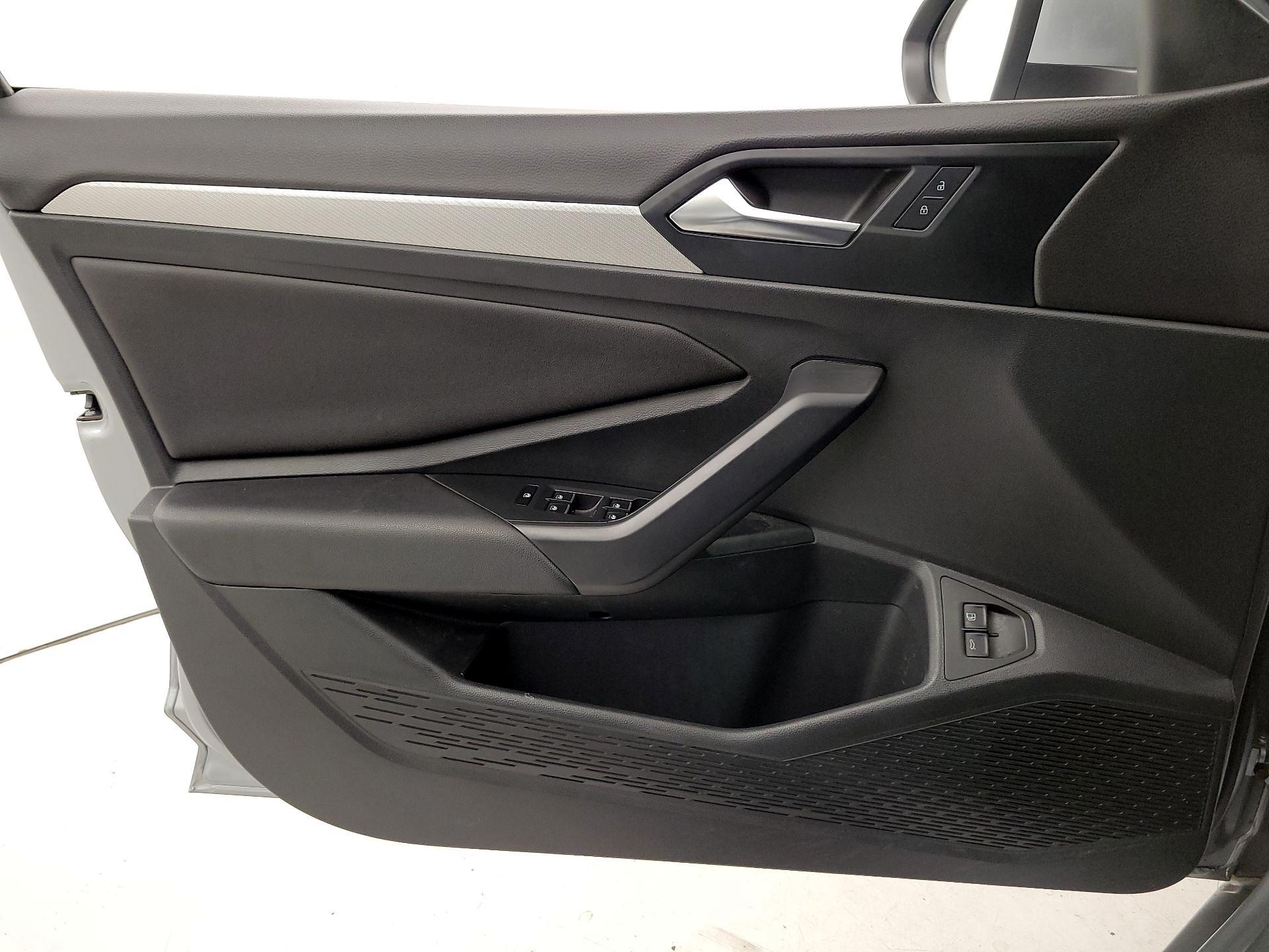 Thumbnail: 2021 Volkswagen Jetta - 12