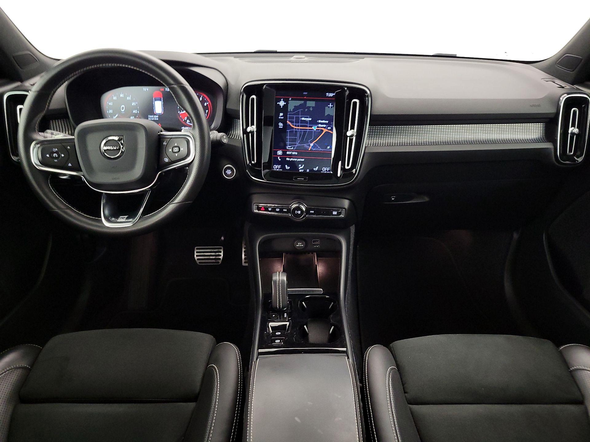 Thumbnail: 2019 Volvo XC40 - 9