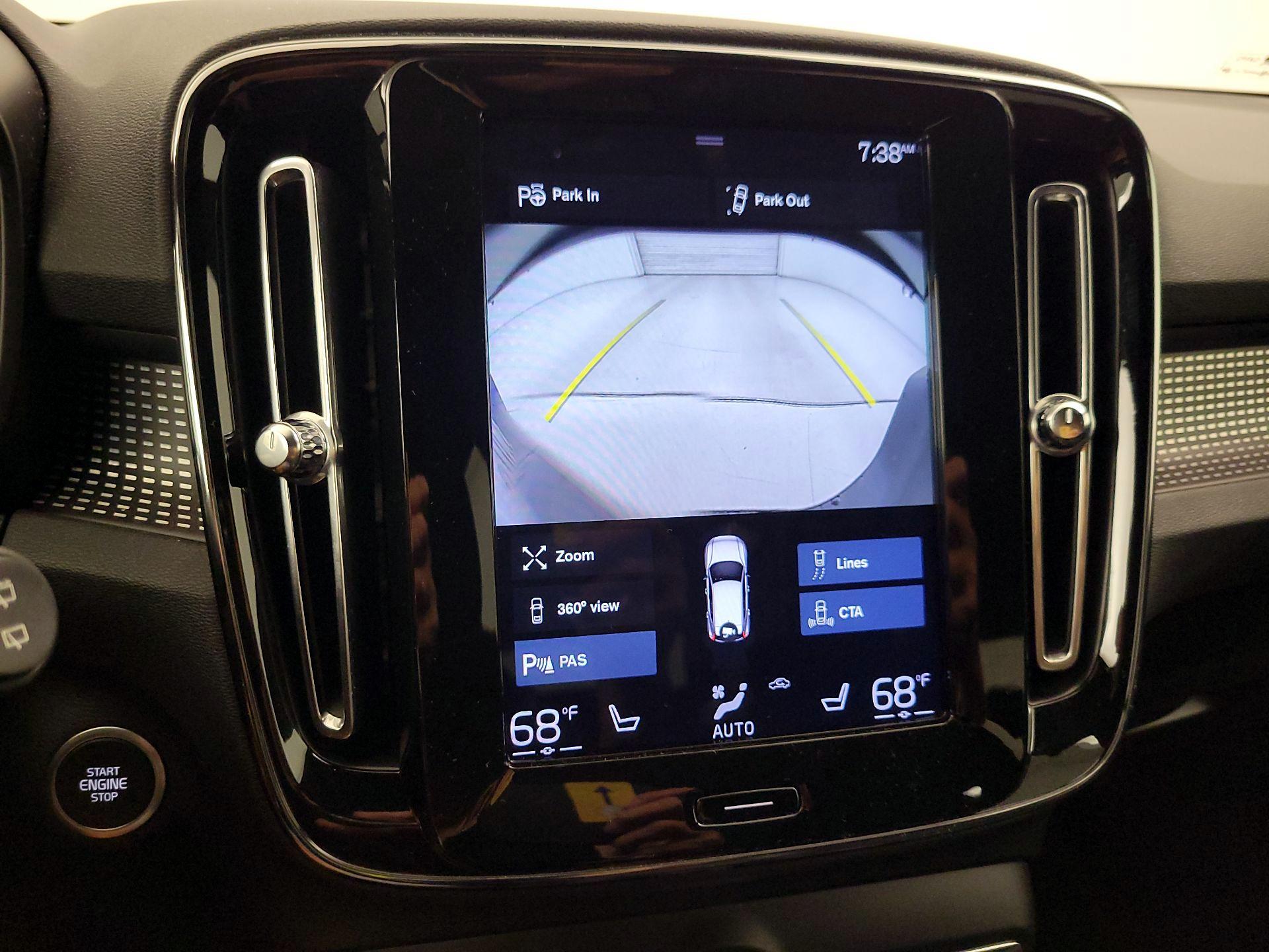 Thumbnail: 2019 Volvo XC40 - 15