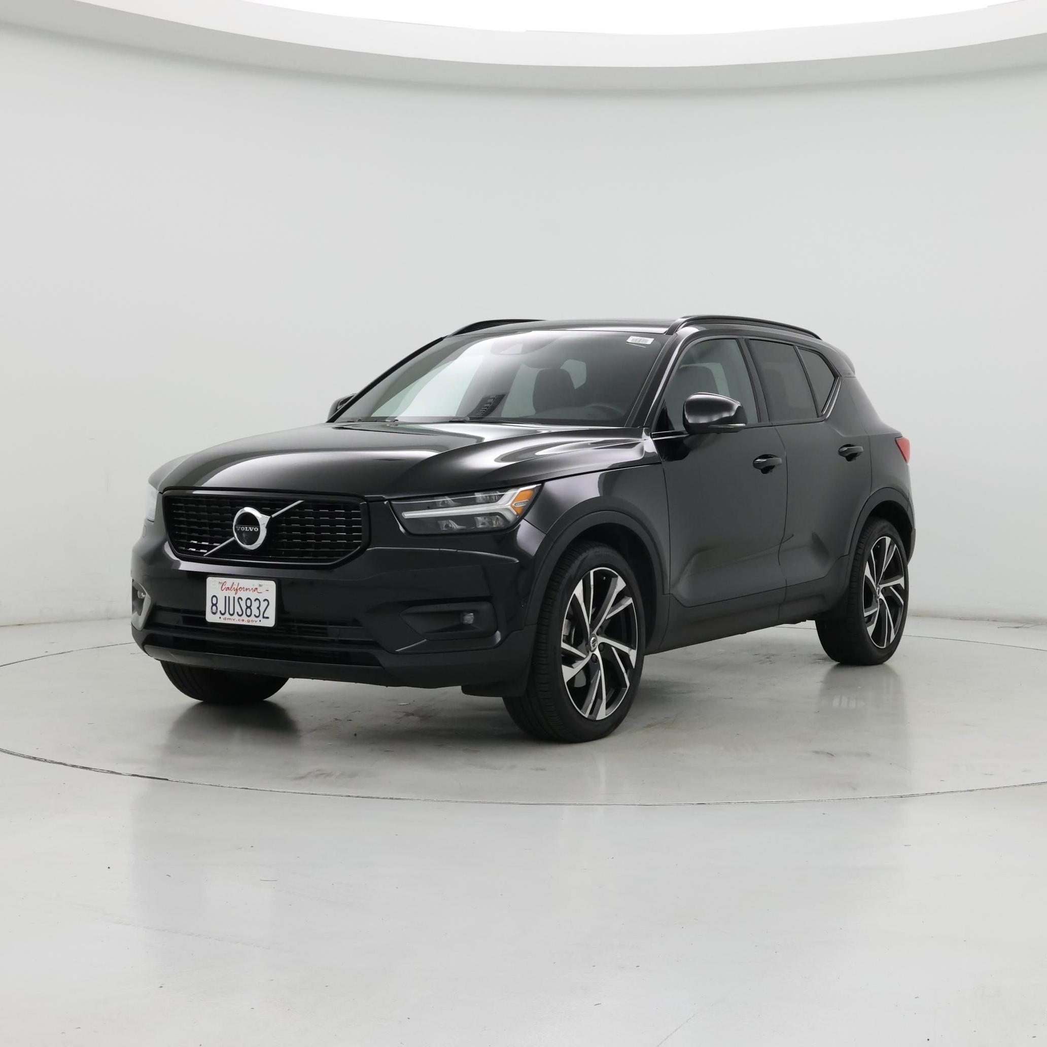 Thumbnail: 2019 Volvo XC40 - 4
