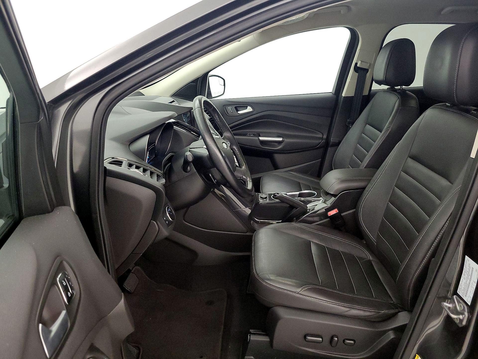 Thumbnail: 2016 Ford Escape - 11