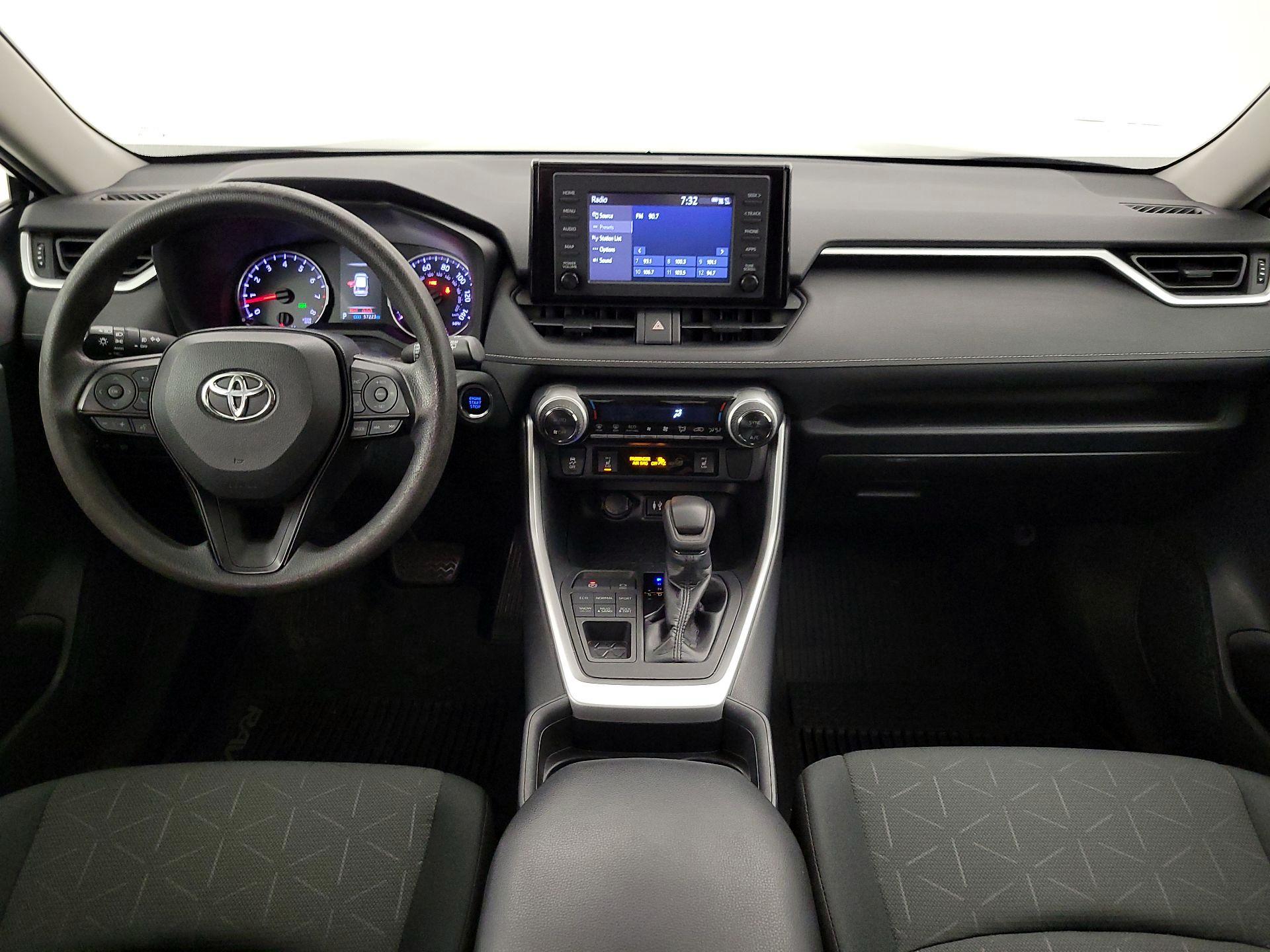 Thumbnail: 2019 Toyota RAV4 - 9