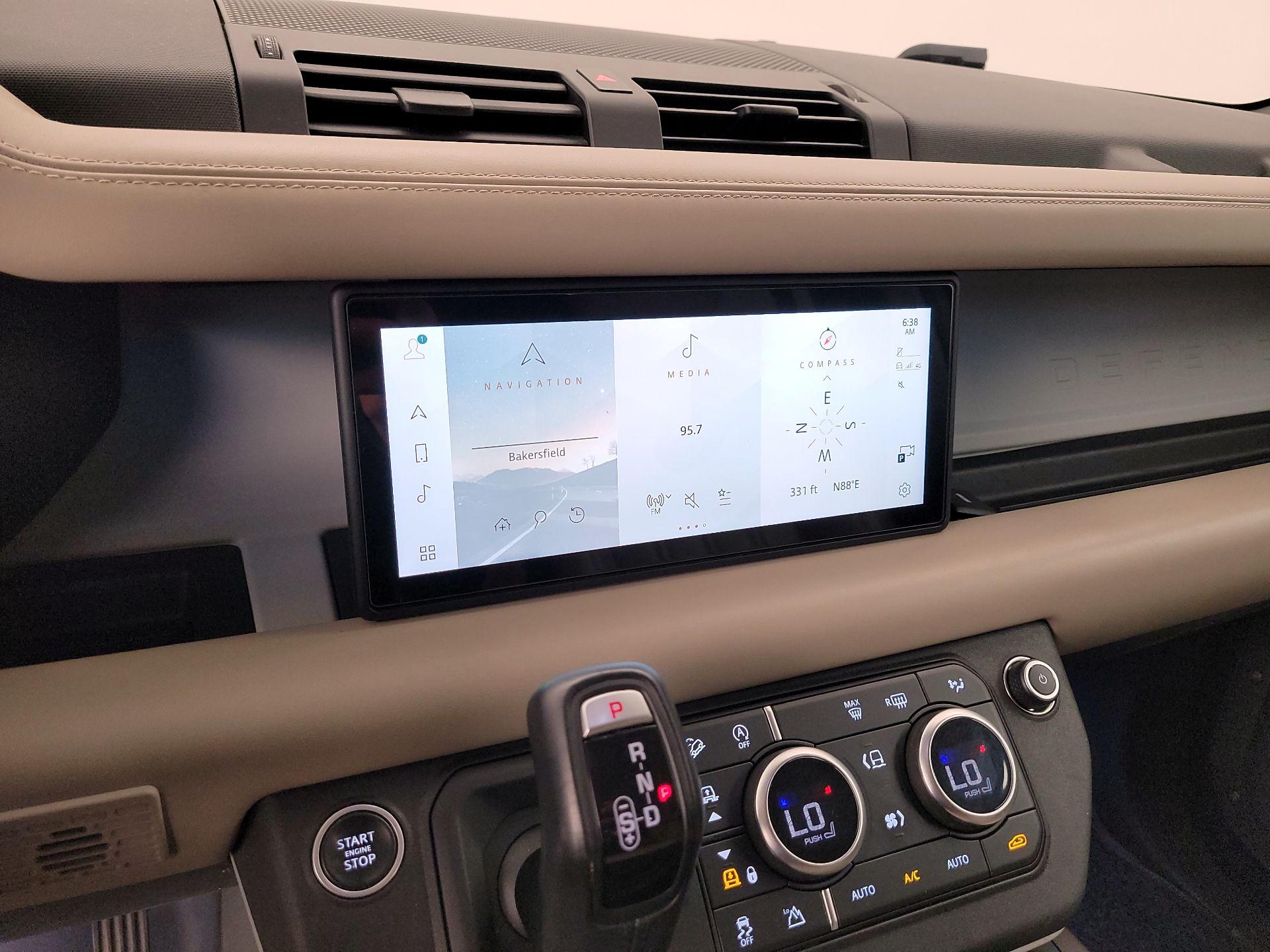 Thumbnail: 2020 Land Rover Defender - 16
