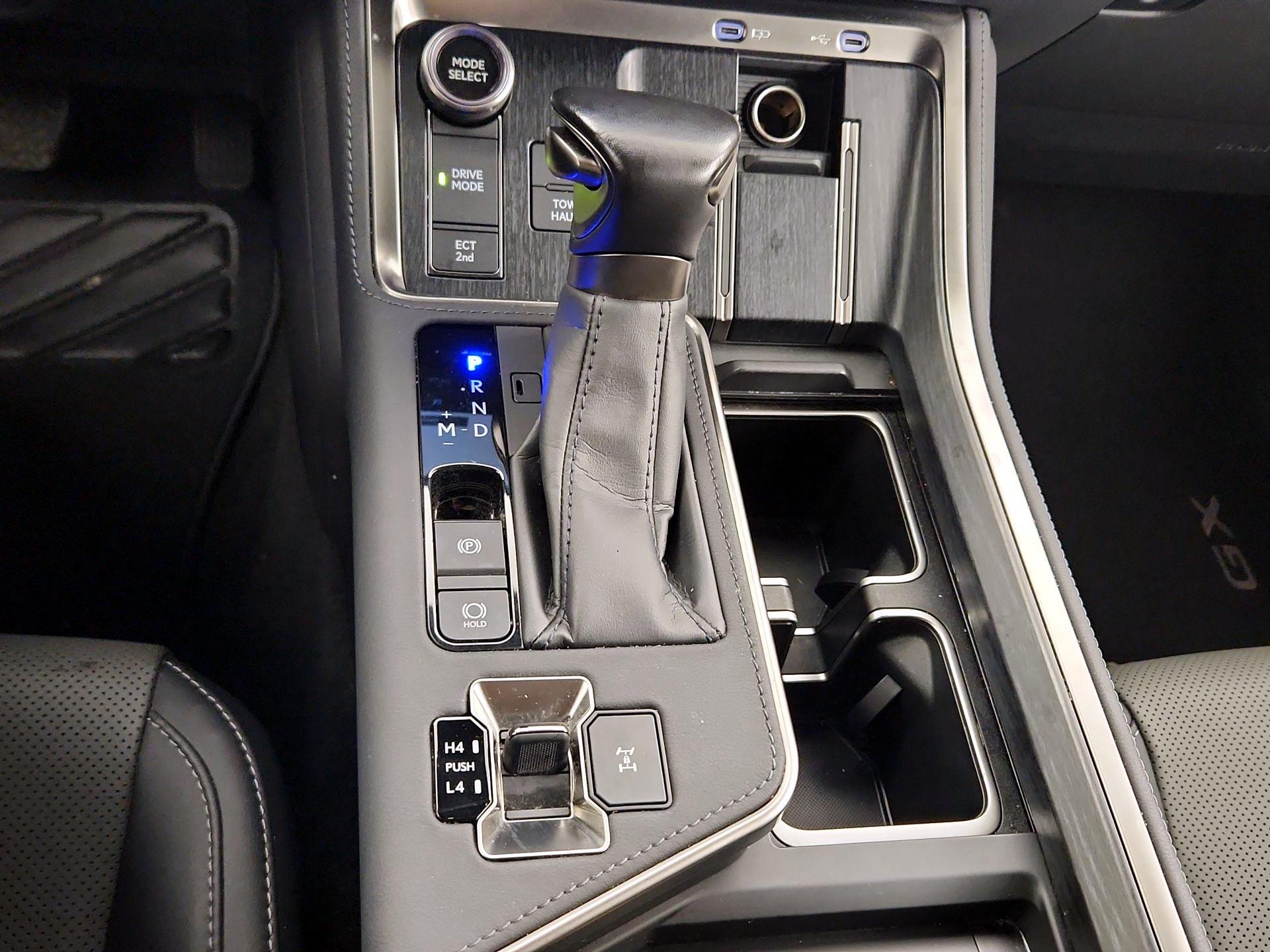 Thumbnail: 2024 Lexus GX - 17