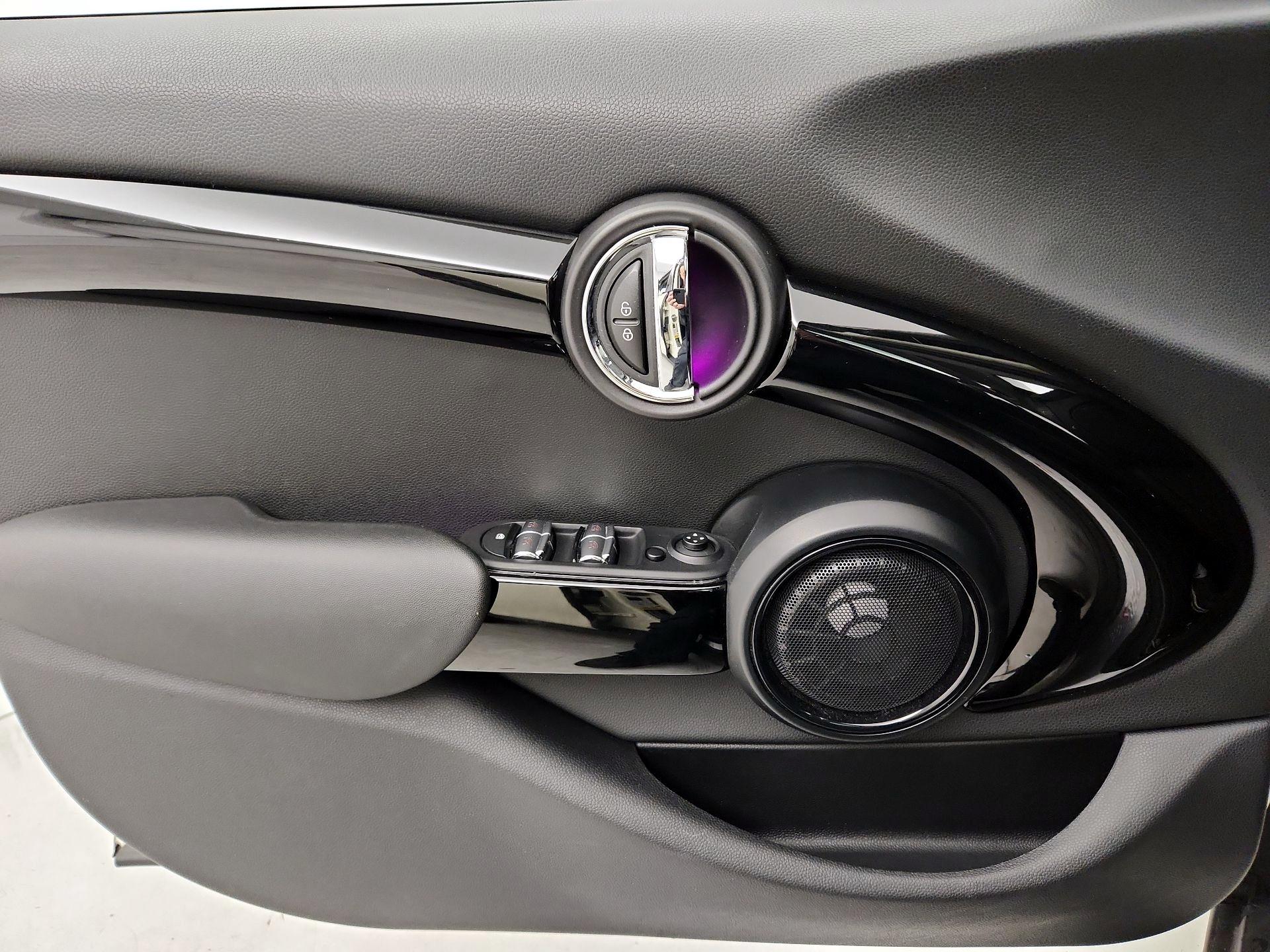Thumbnail: 2021 MINI Cooper Hardtop - 12
