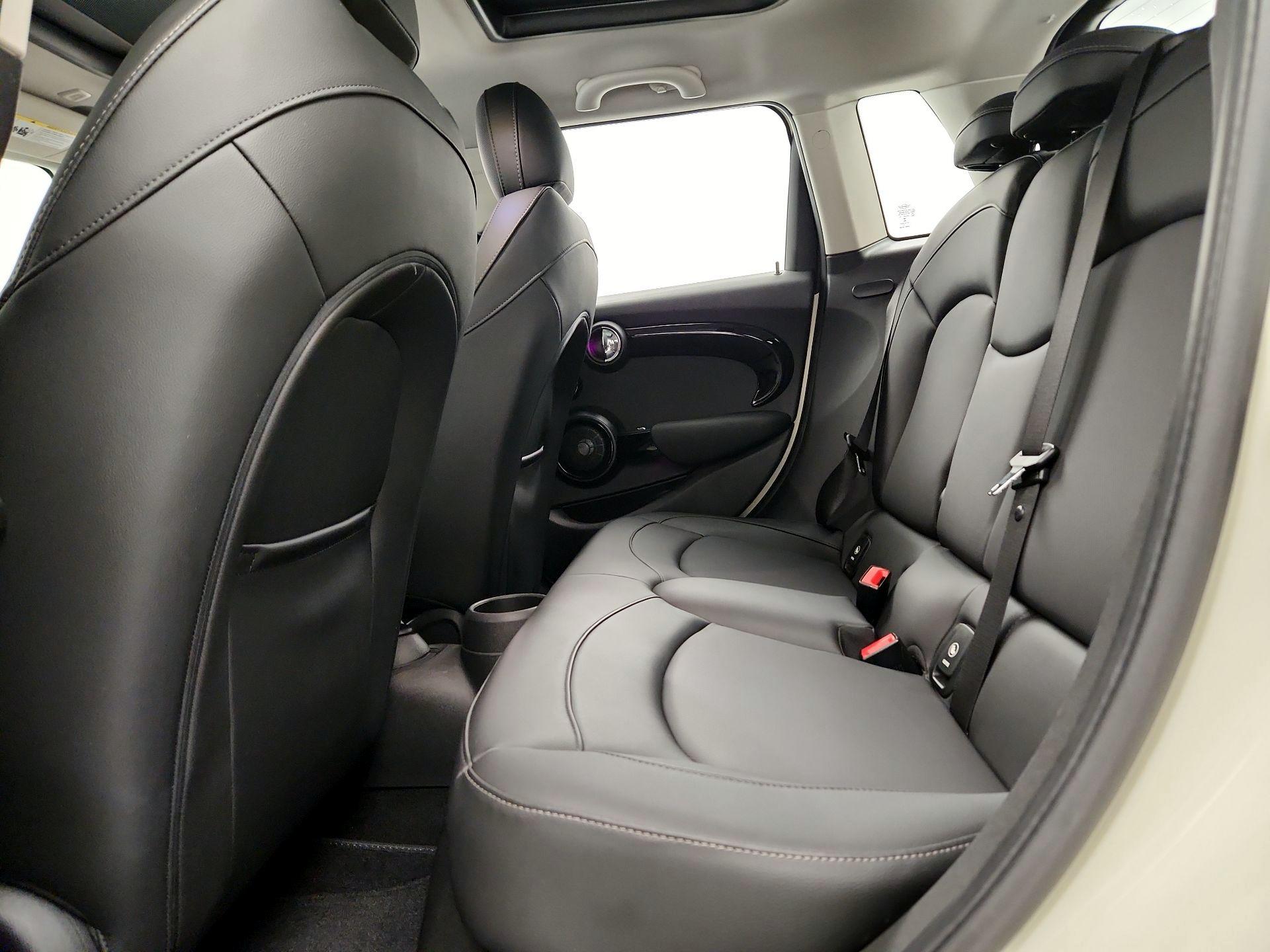 Thumbnail: 2021 MINI Cooper Hardtop - 19