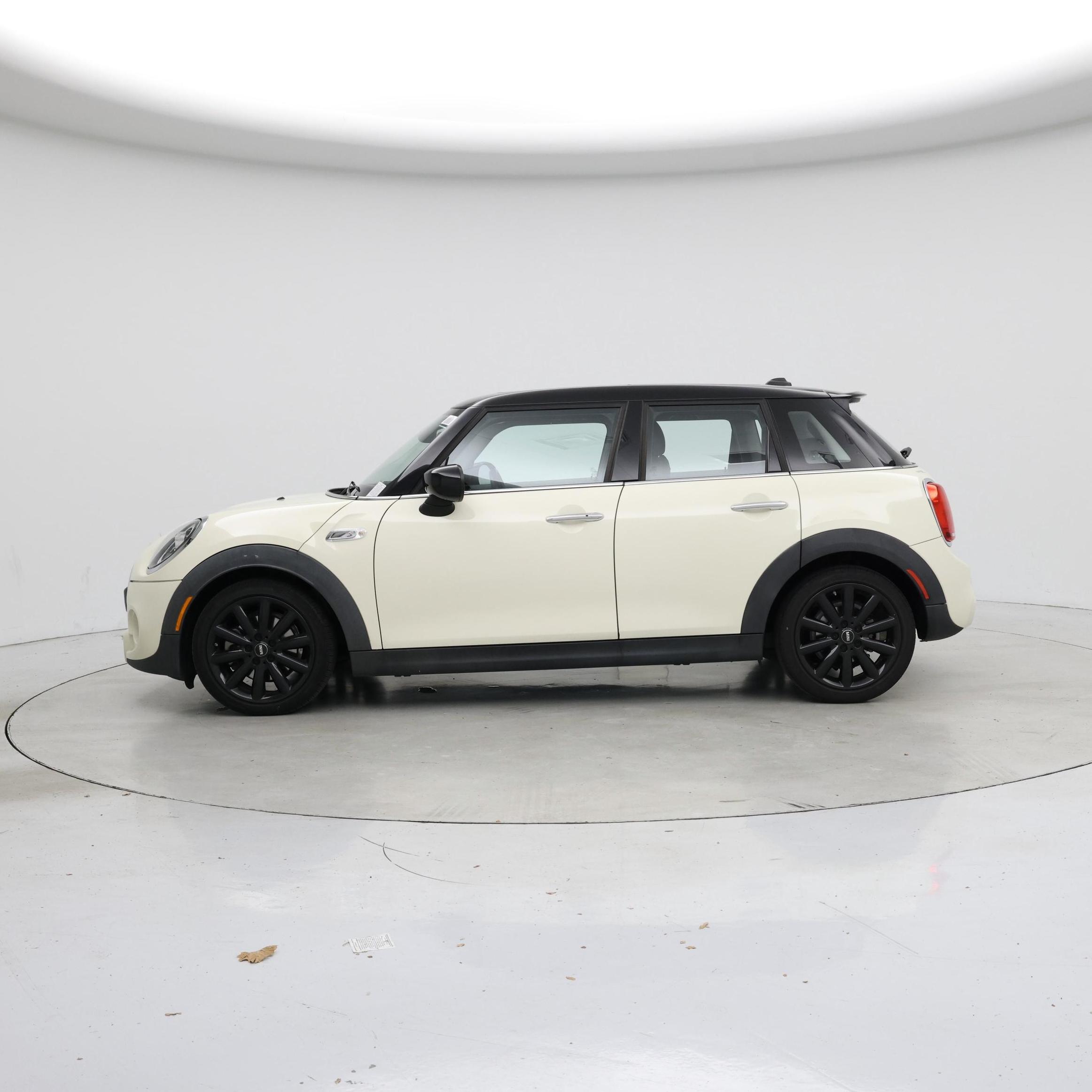 Thumbnail: 2021 MINI Cooper Hardtop - 3