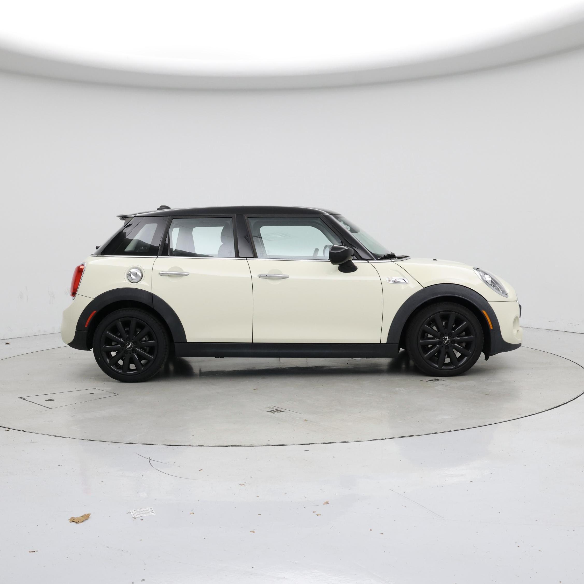 Thumbnail: 2021 MINI Cooper Hardtop - 7