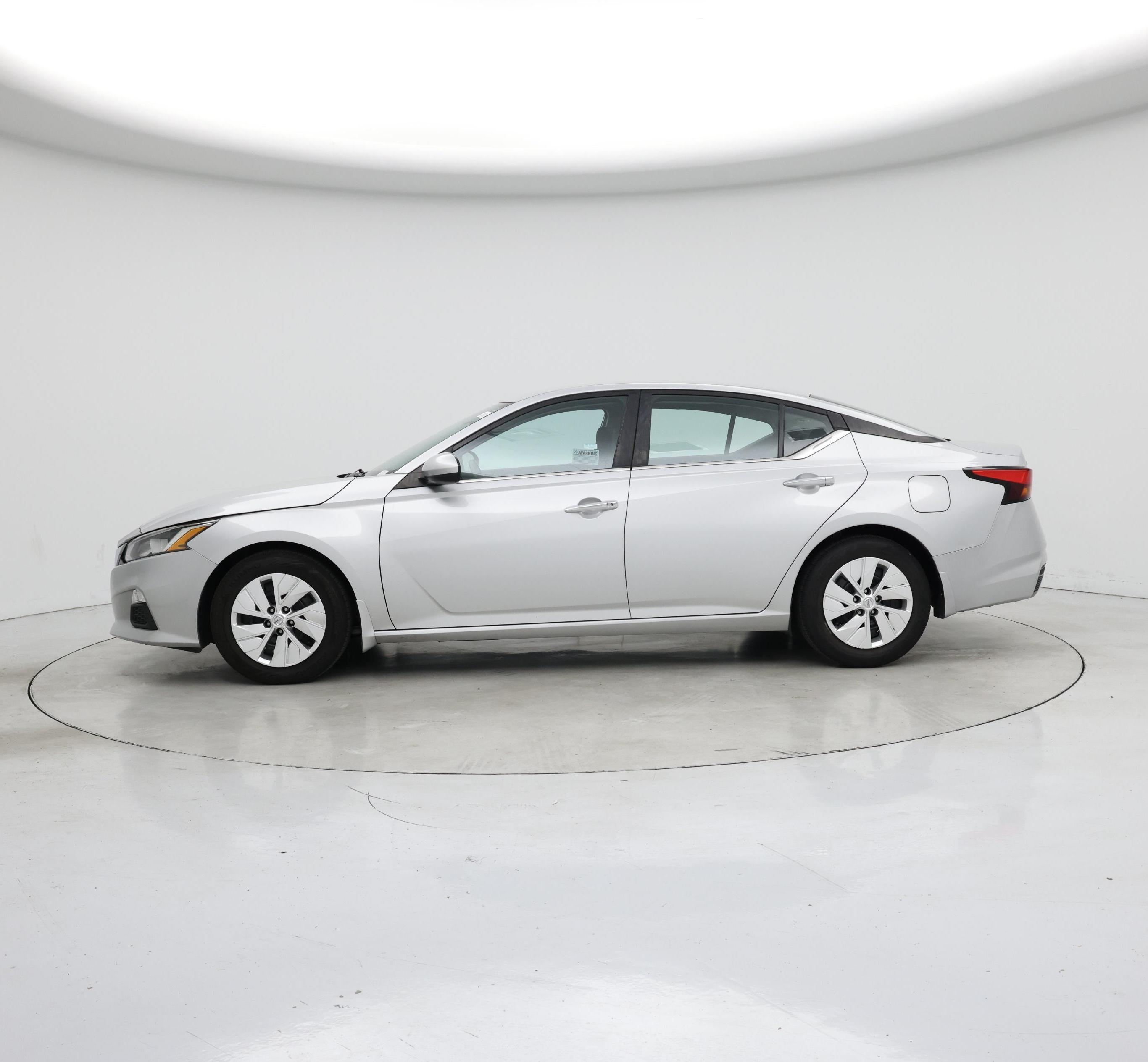 Thumbnail: 2021 Nissan Altima - 3