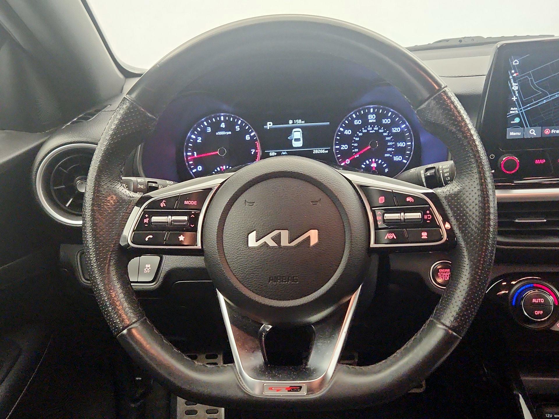 Thumbnail: 2023 Kia Forte - 10