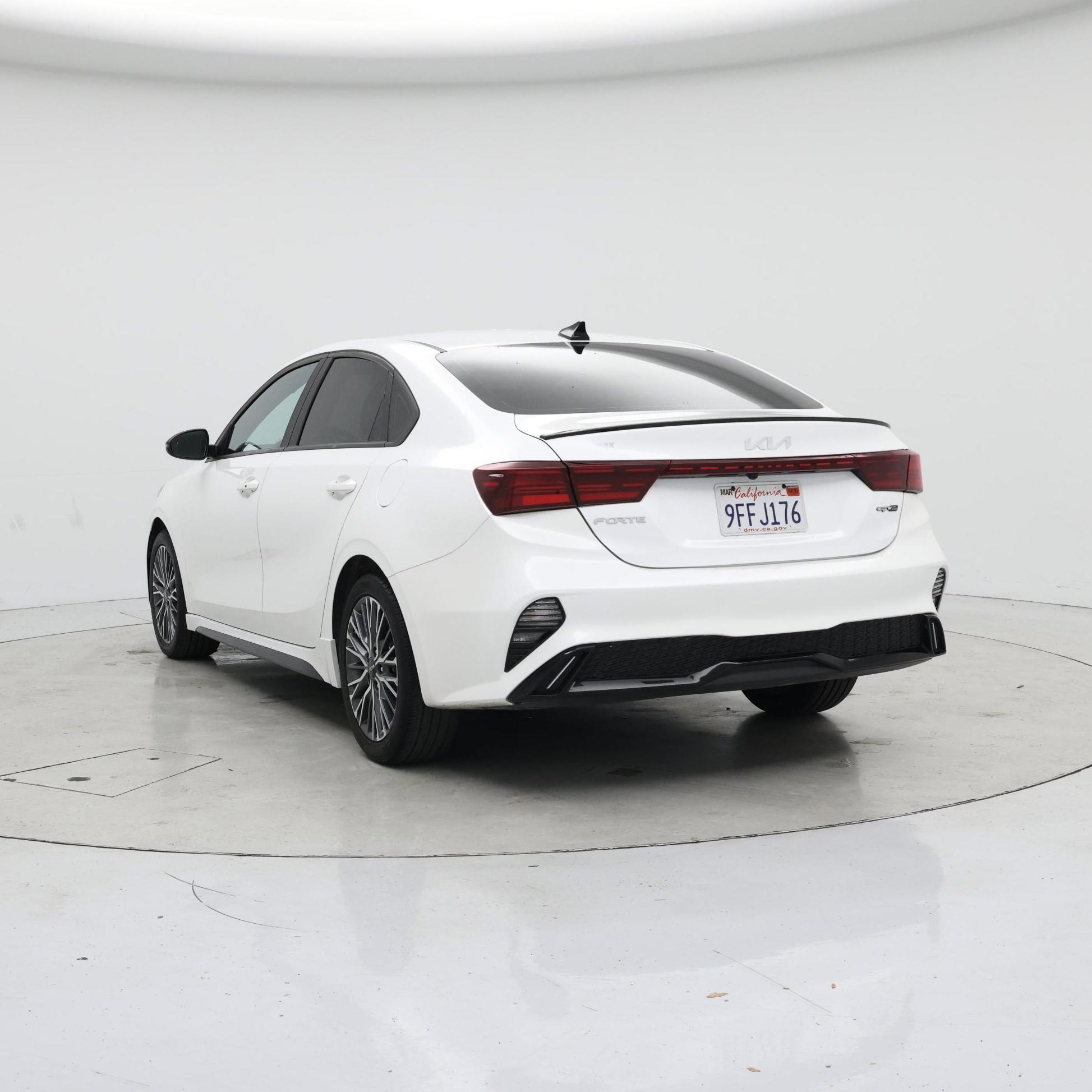 Thumbnail: 2023 Kia Forte - 2