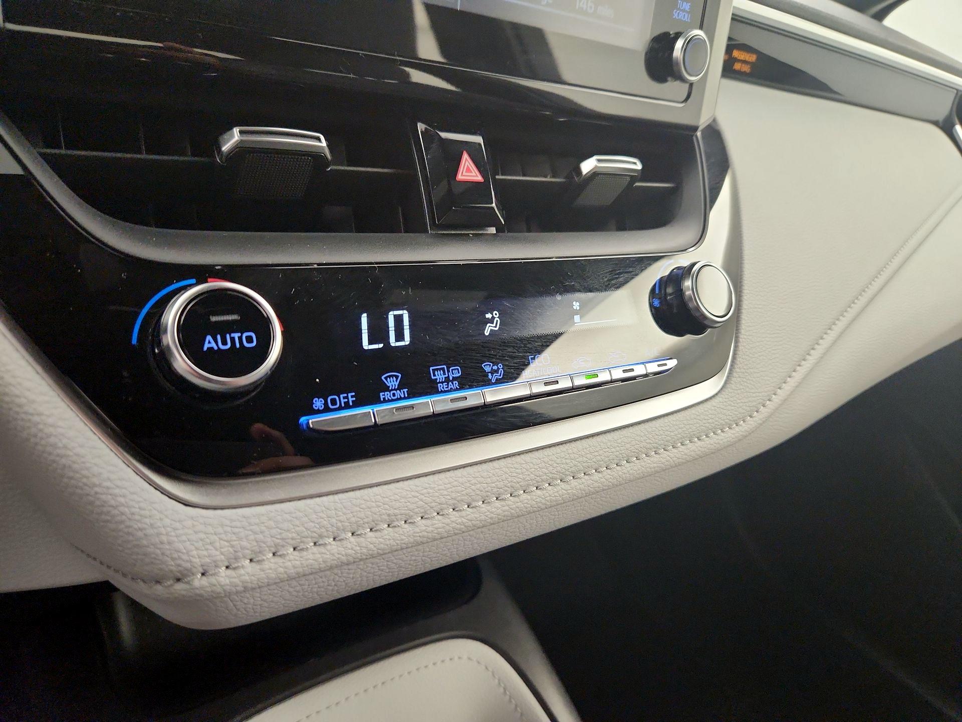 Thumbnail: 2020 Toyota Corolla - 16