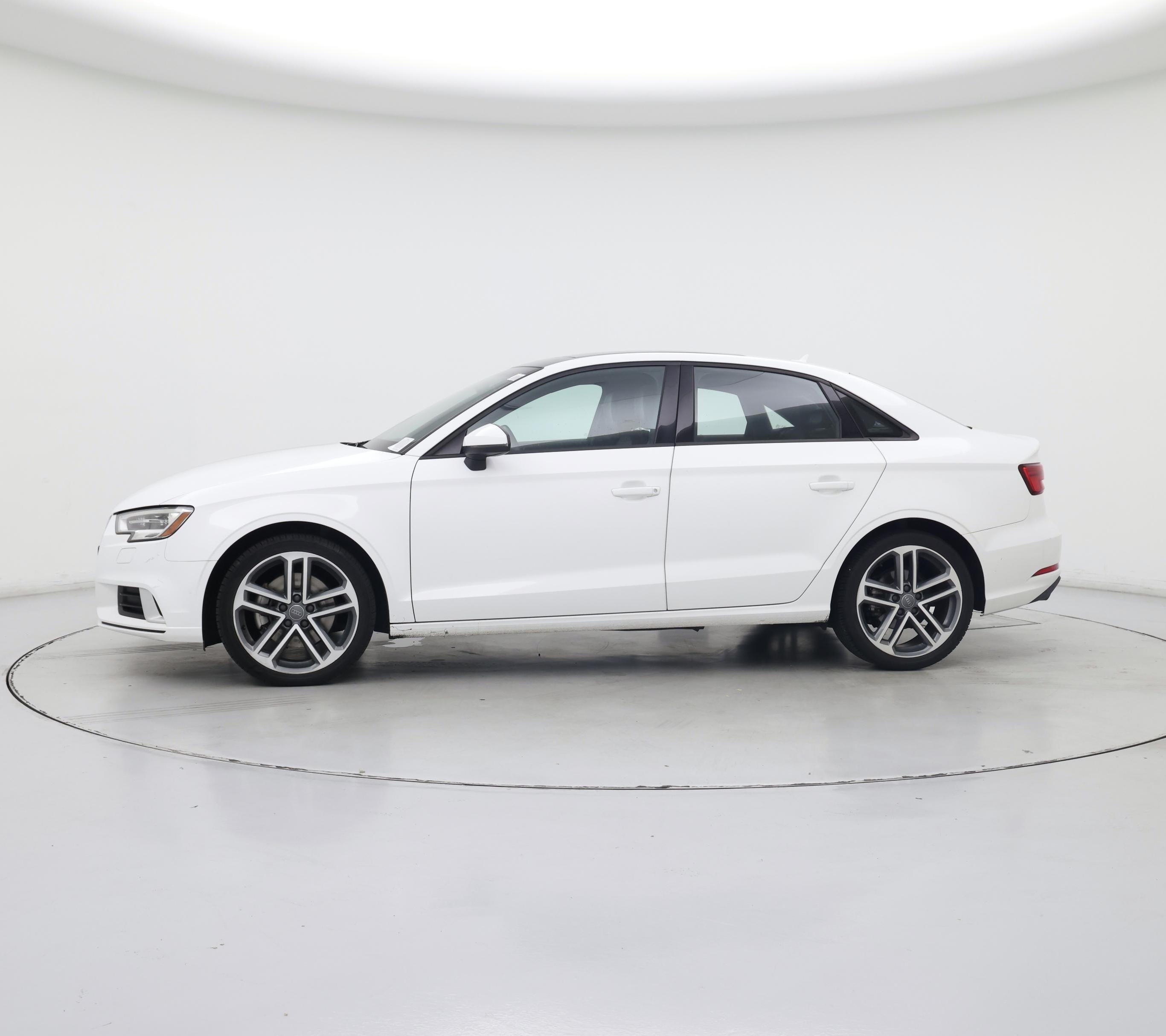 Thumbnail: 2017 Audi A3 - 3