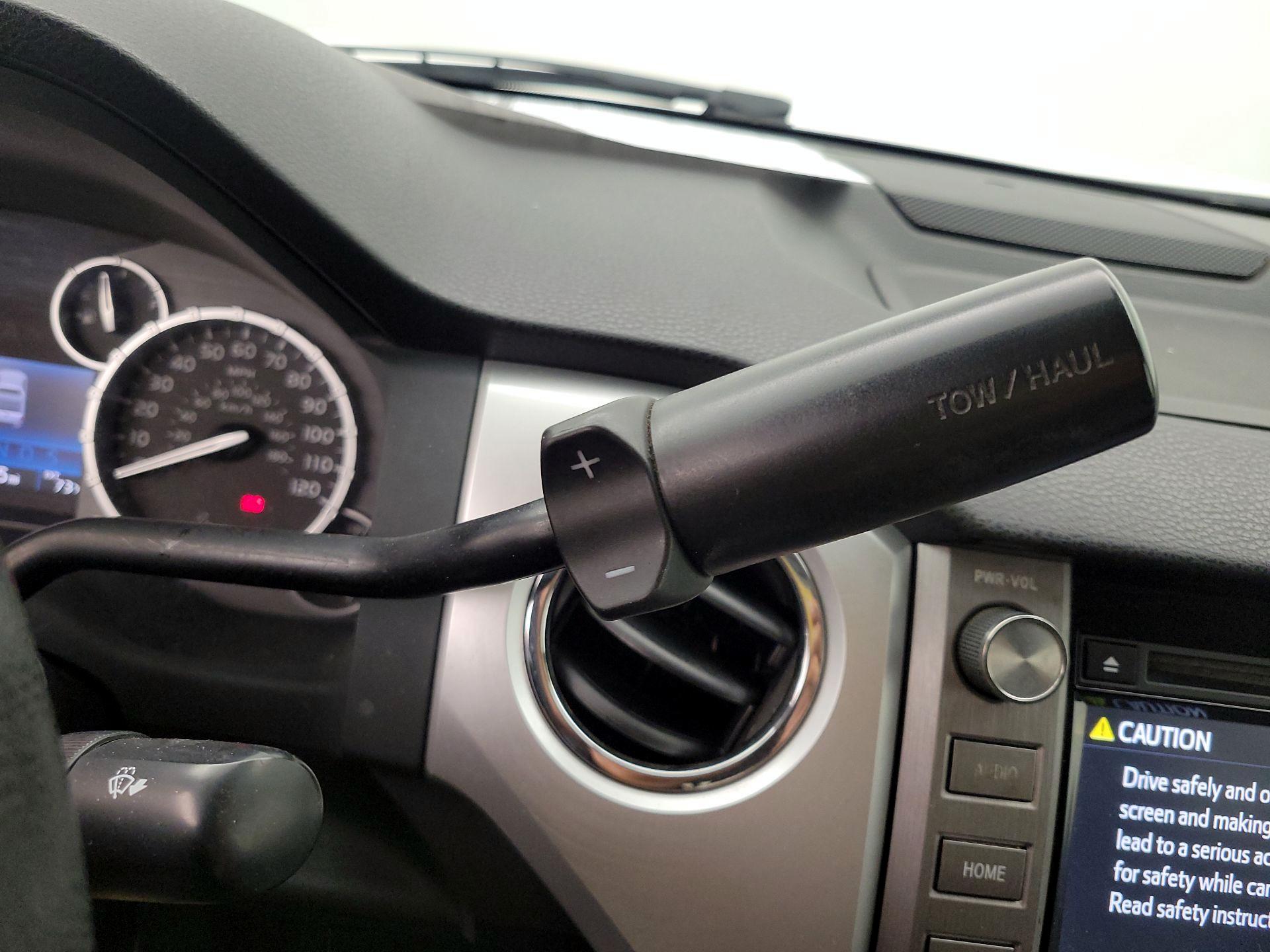 Thumbnail: 2016 Toyota Tundra - 17