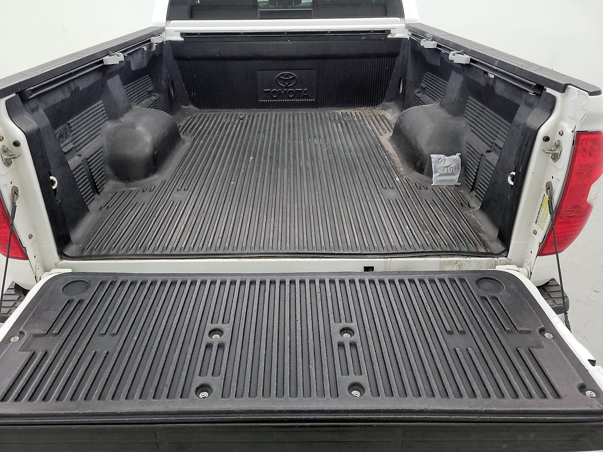 Thumbnail: 2016 Toyota Tundra - 20
