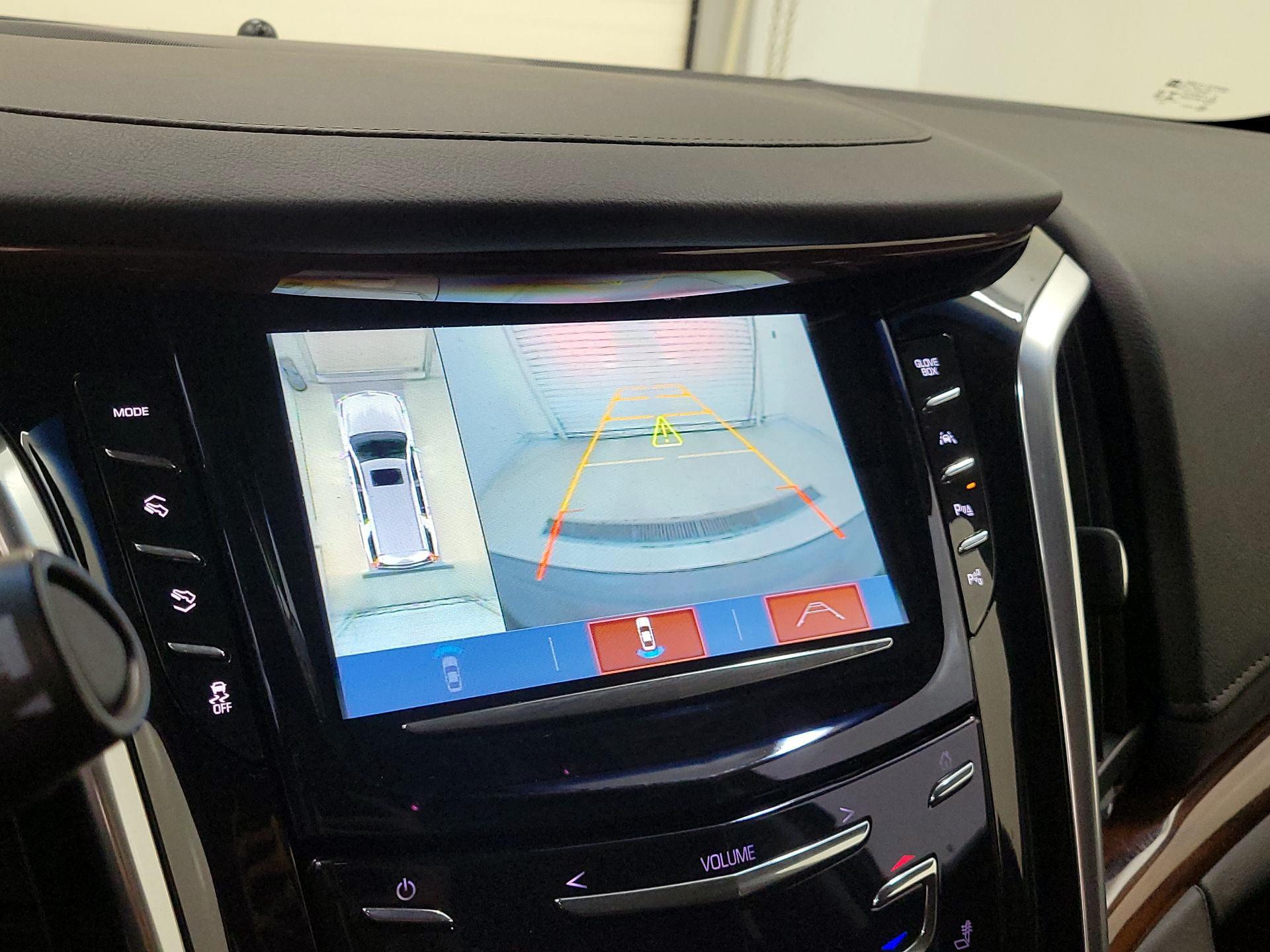 Thumbnail: 2019 Cadillac Escalade - 15