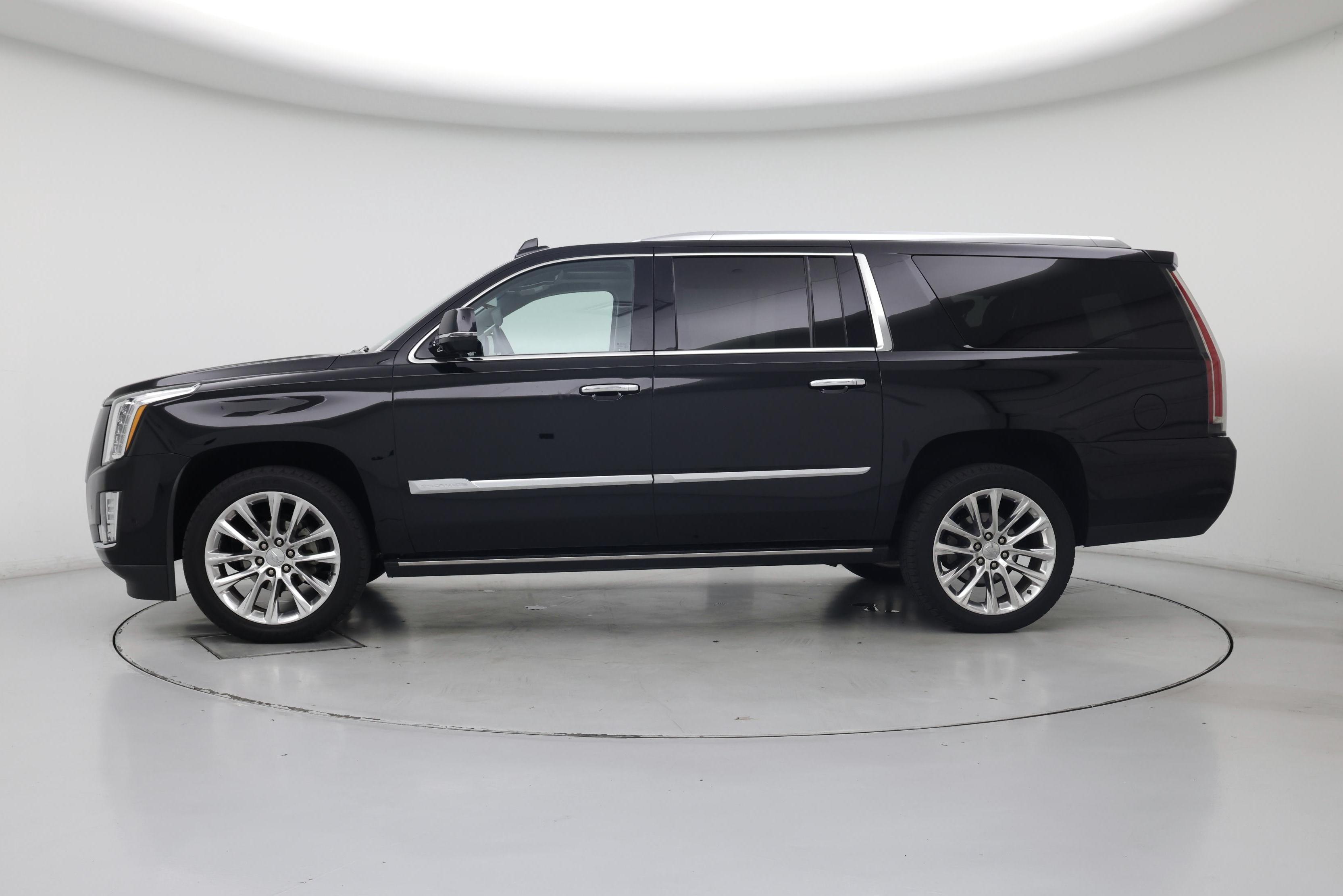 Thumbnail: 2019 Cadillac Escalade - 3