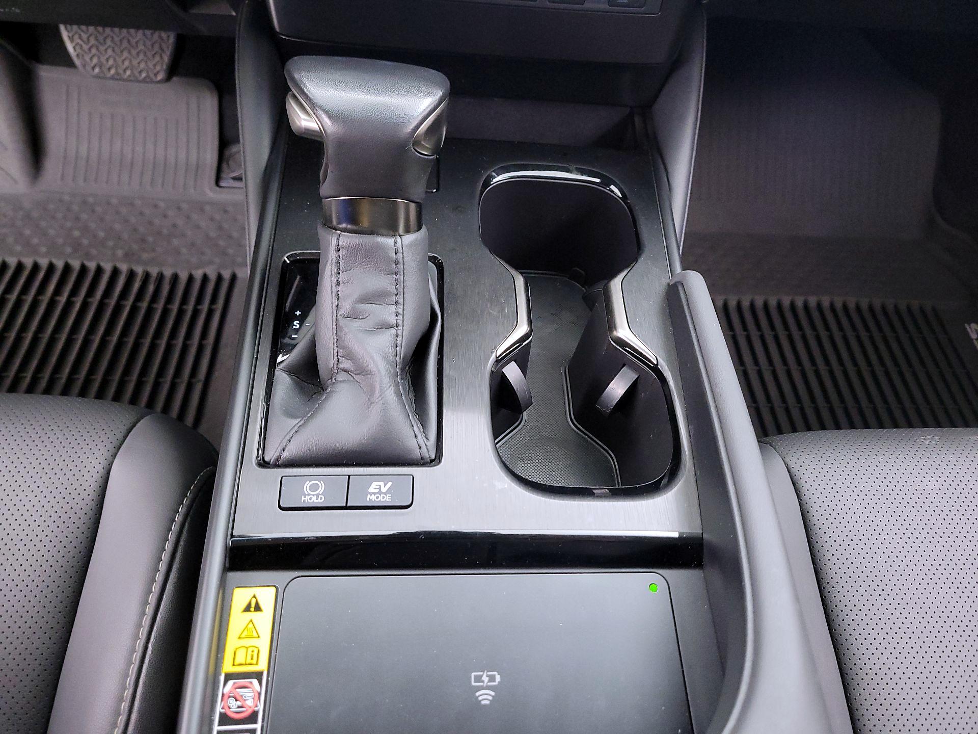 Thumbnail: 2024 Lexus ES - 17