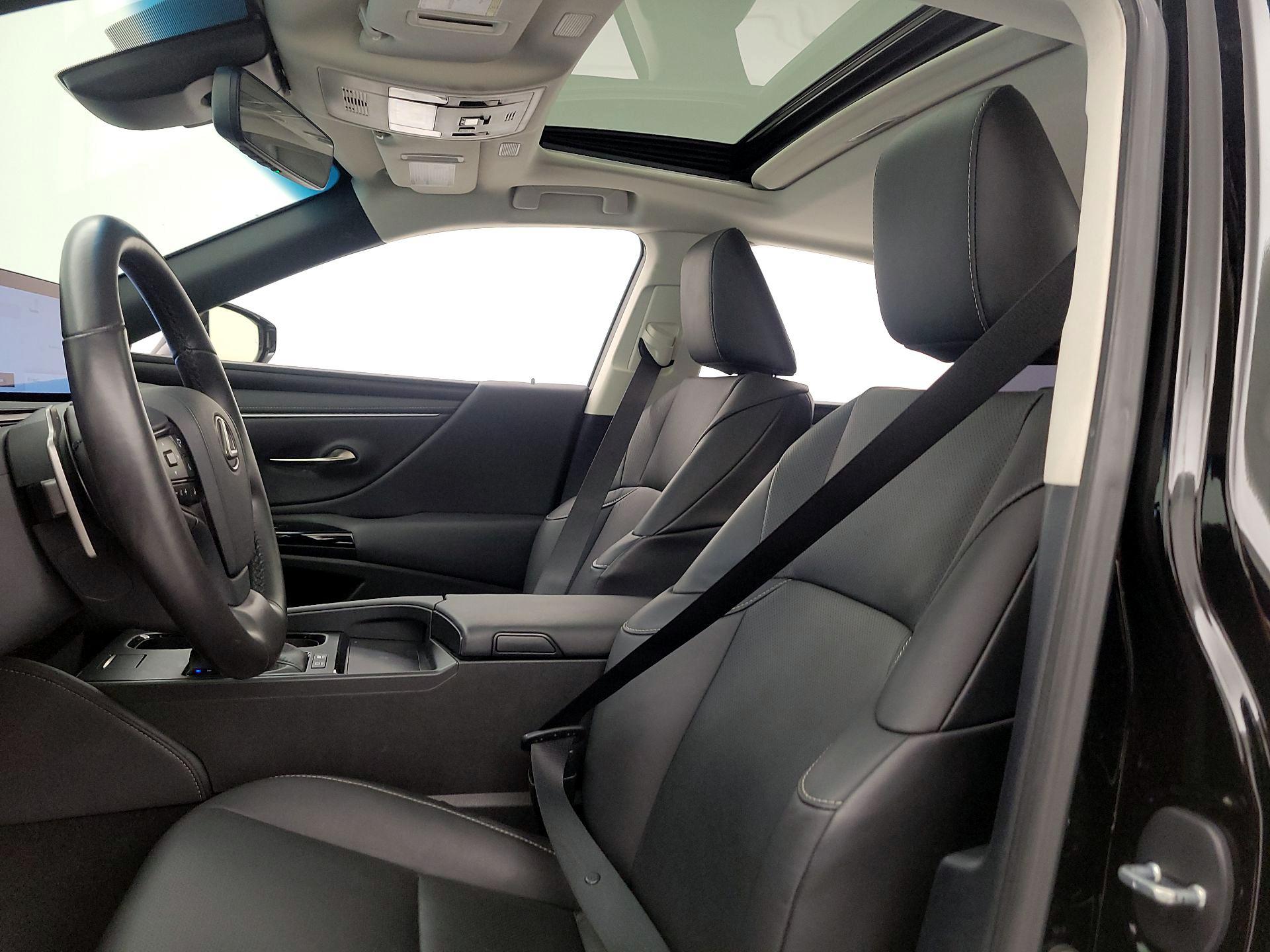 Thumbnail: 2024 Lexus ES - 19