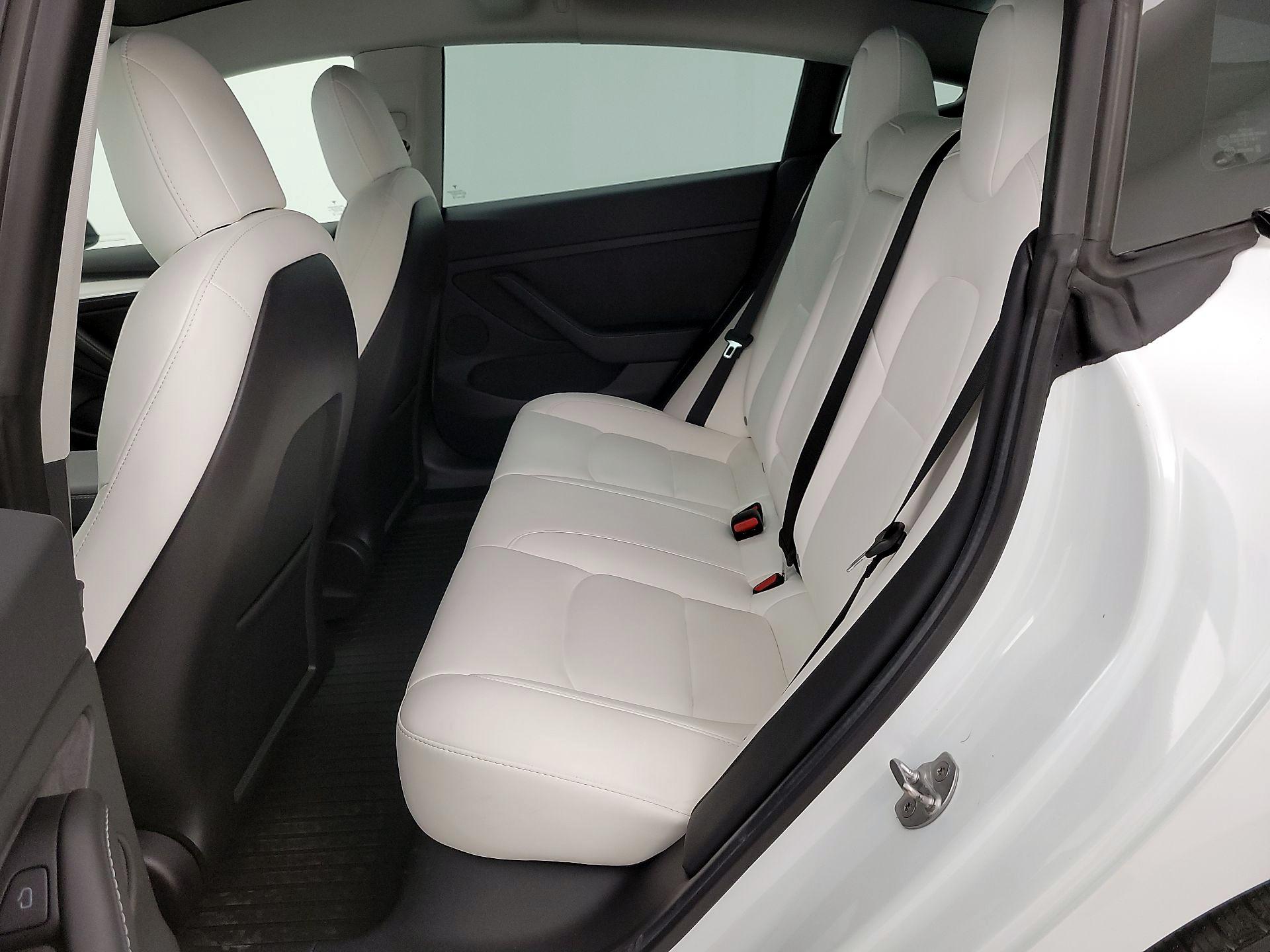 Thumbnail: 2021 Tesla Model 3 - 19