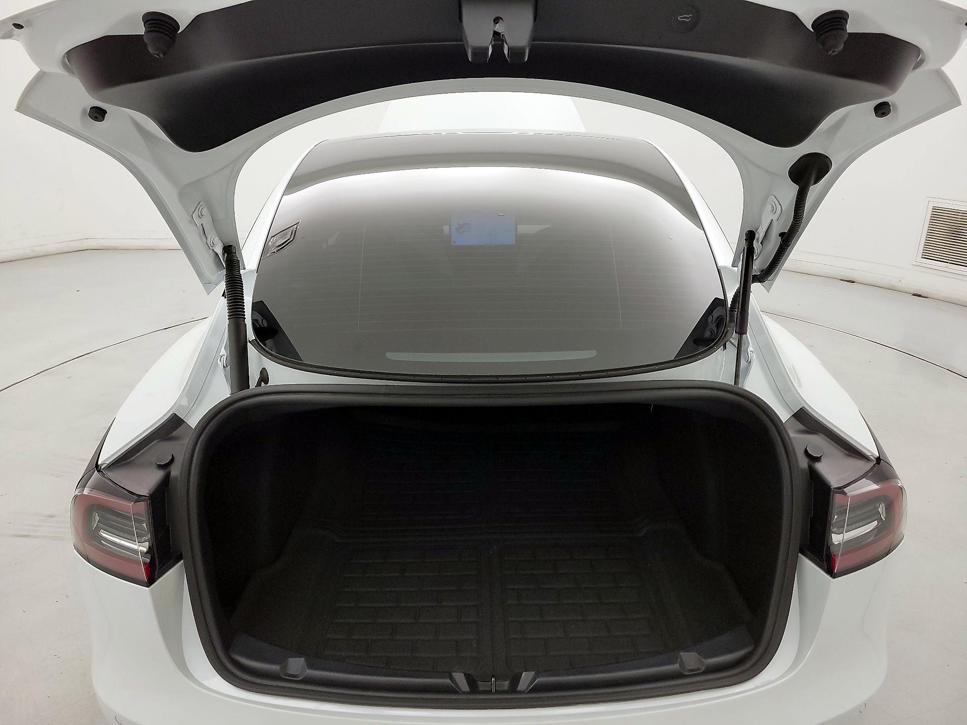 Thumbnail: 2021 Tesla Model 3 - 20
