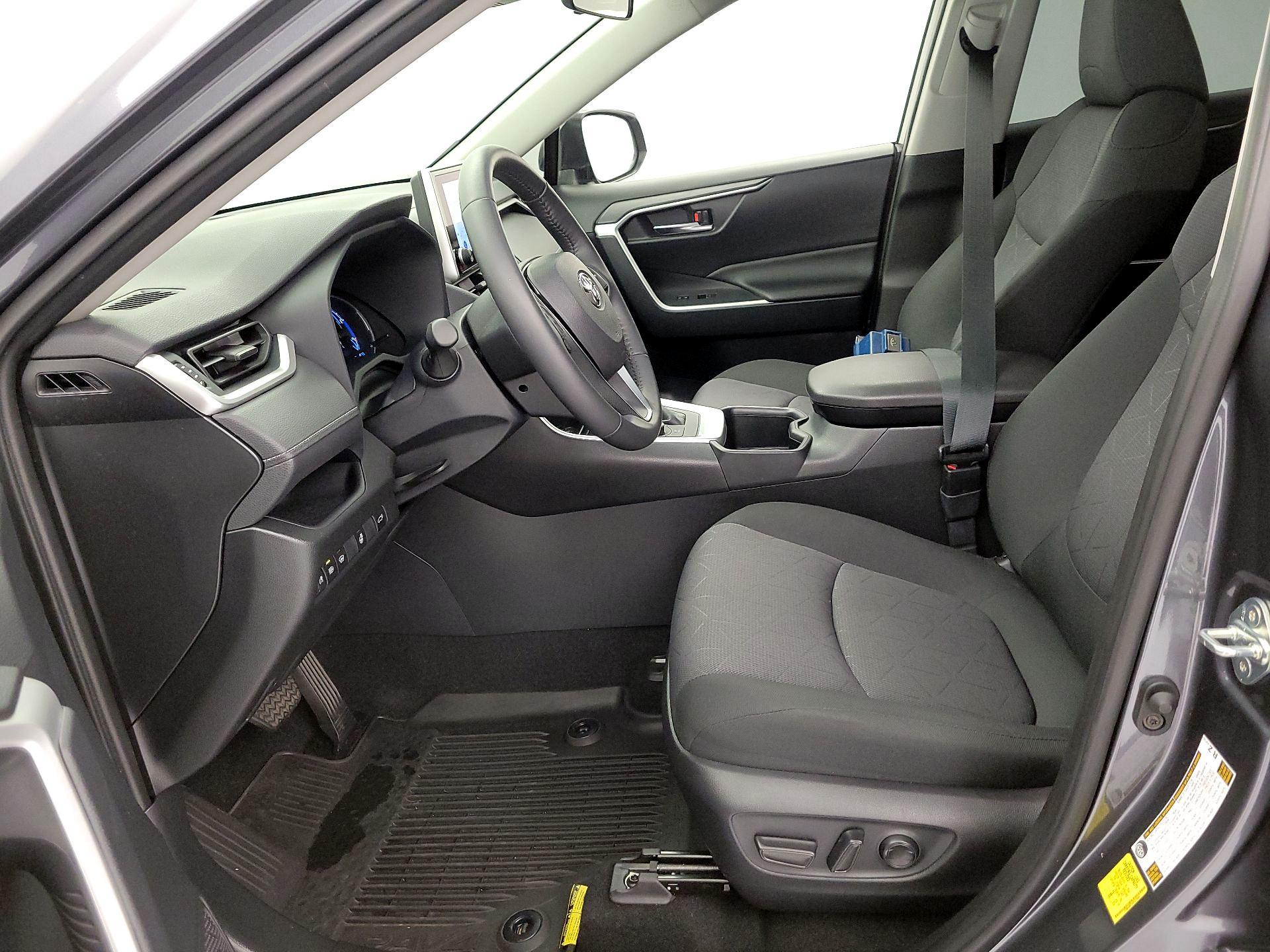 Thumbnail: 2024 Toyota RAV4 - 11