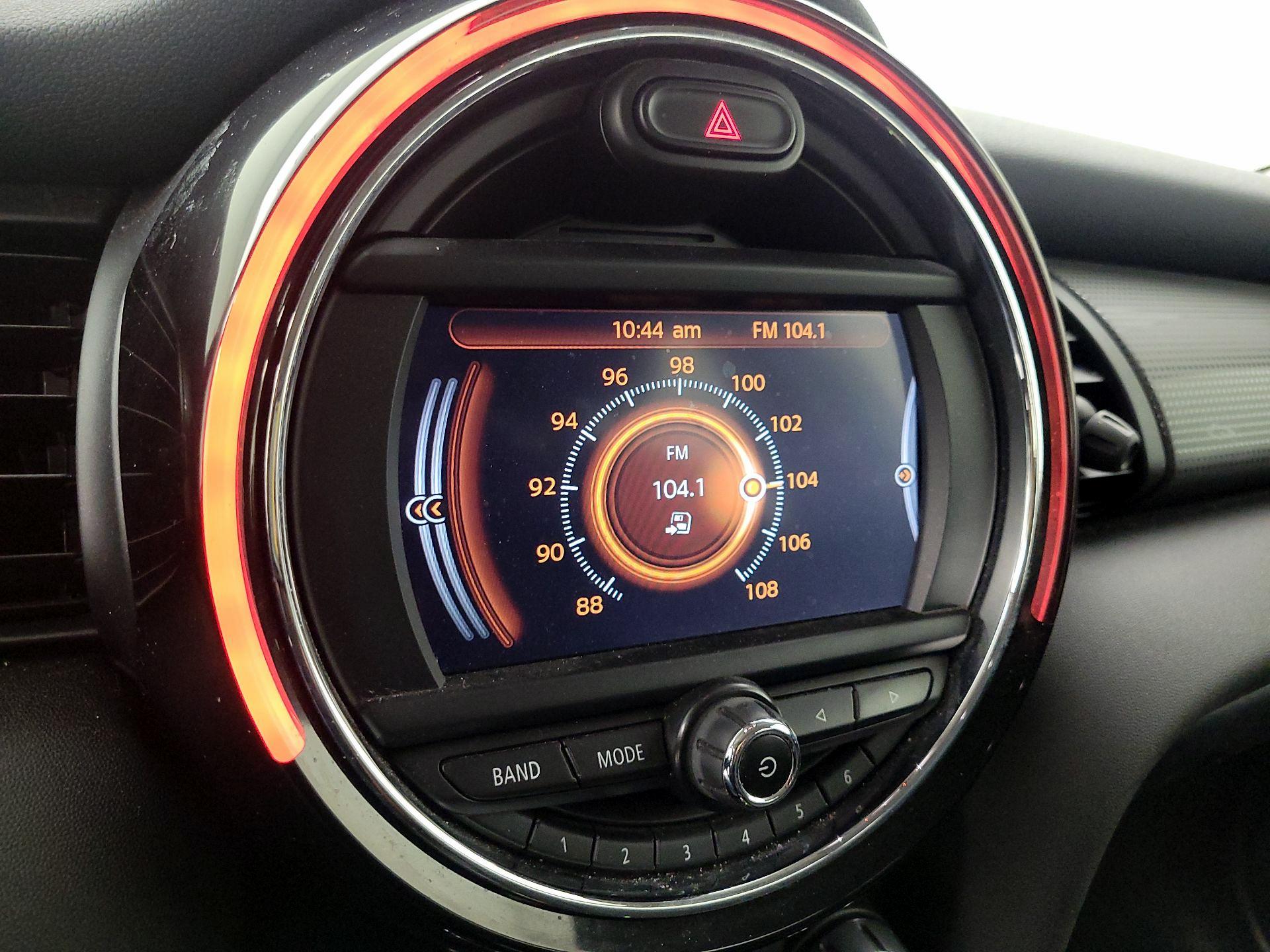 Thumbnail: 2017 MINI Cooper Hardtop - 15