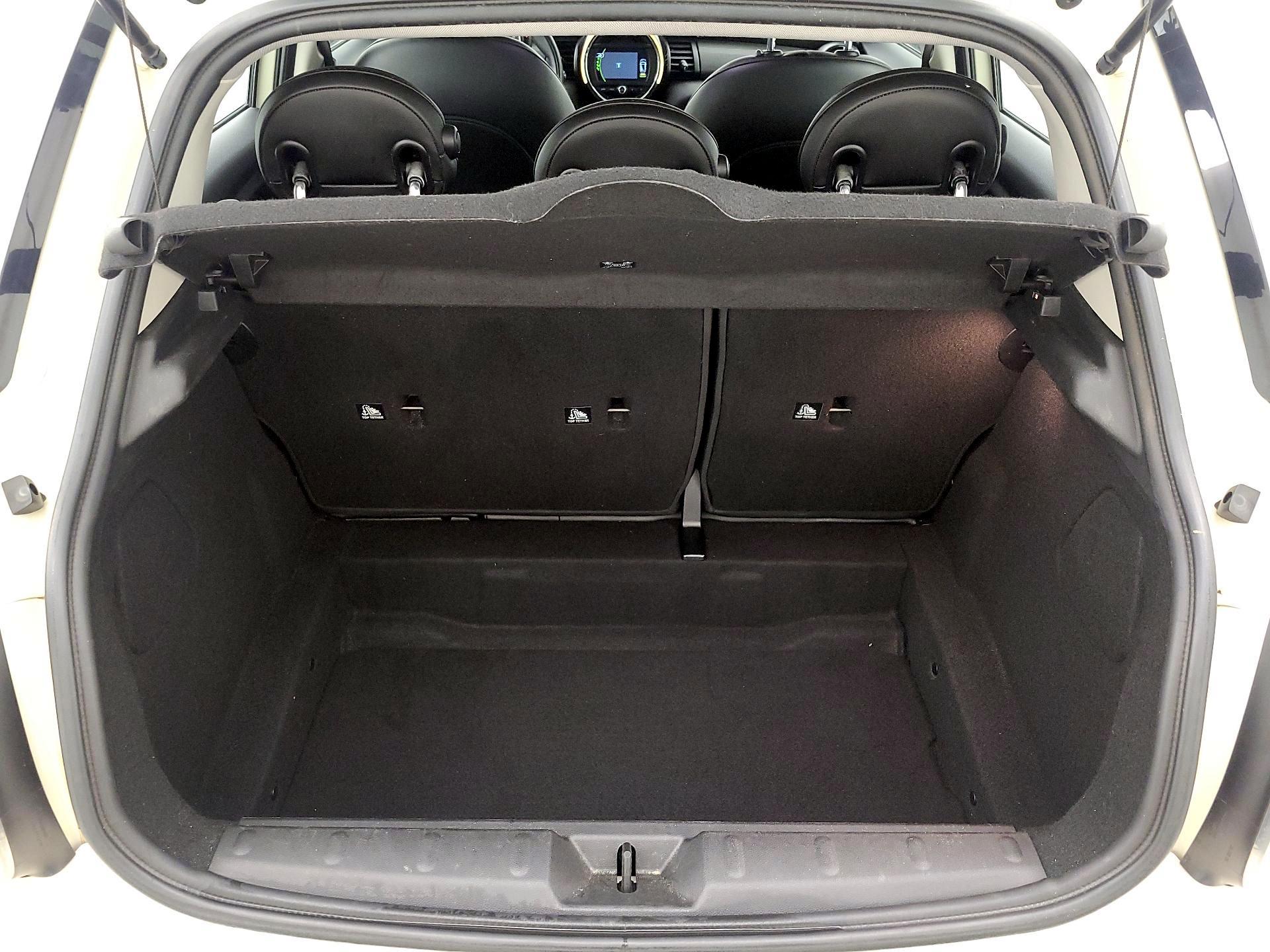 Thumbnail: 2017 MINI Cooper Hardtop - 20