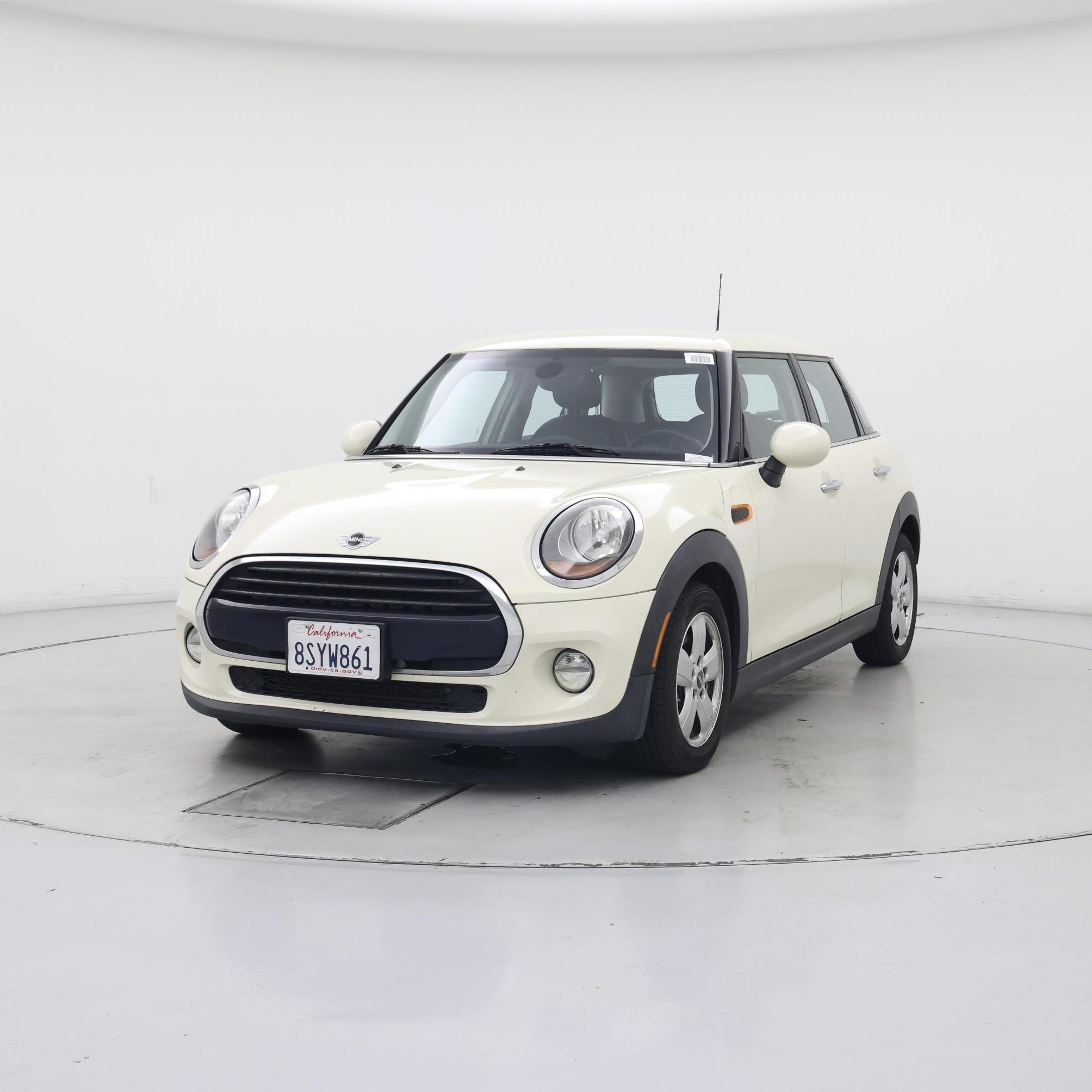 Thumbnail: 2017 MINI Cooper Hardtop - 4