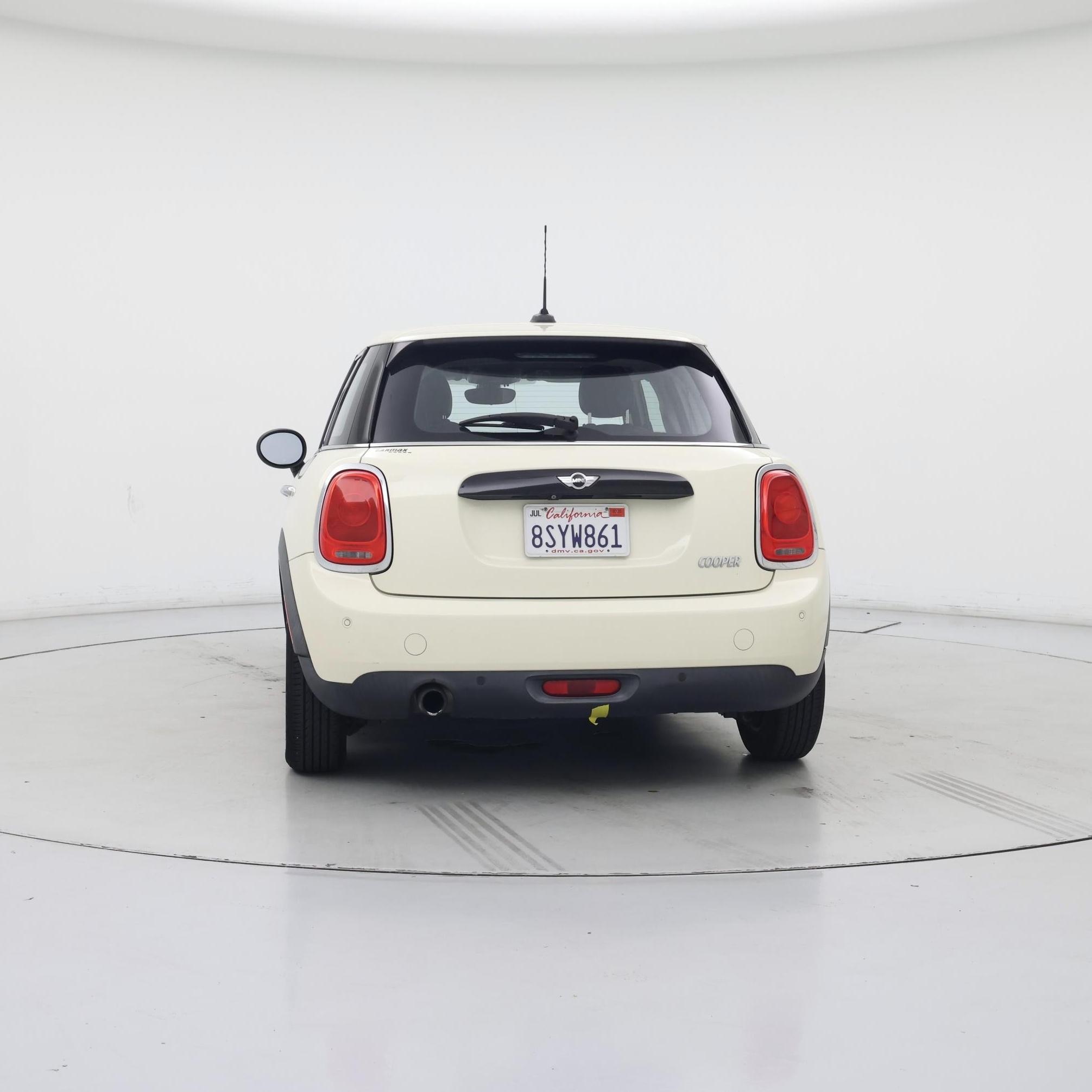 Thumbnail: 2017 MINI Cooper Hardtop - 6