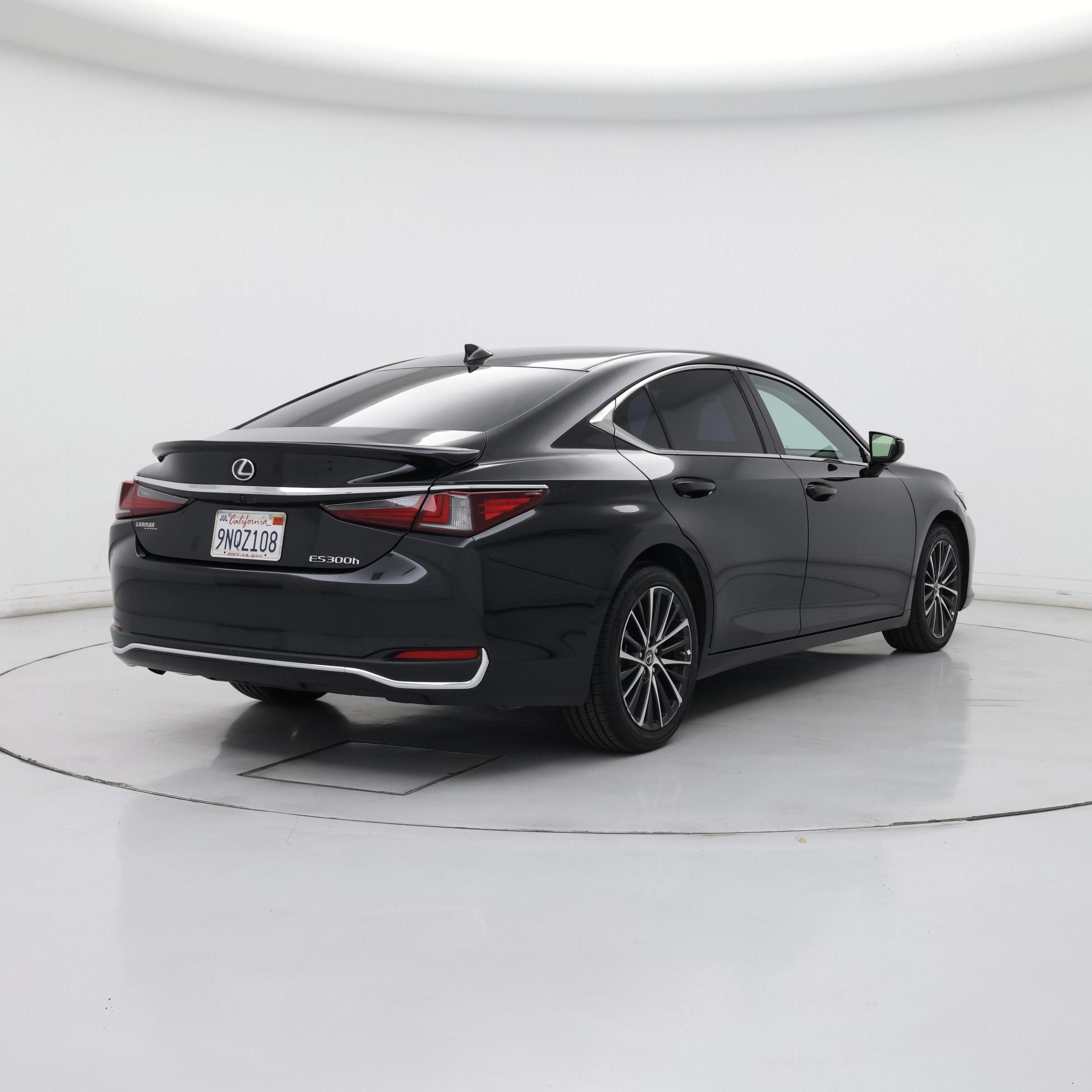 Thumbnail: 2024 Lexus ES - 8