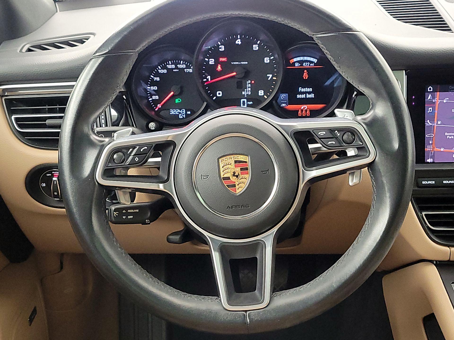 Thumbnail: 2021 Porsche Macan - 10