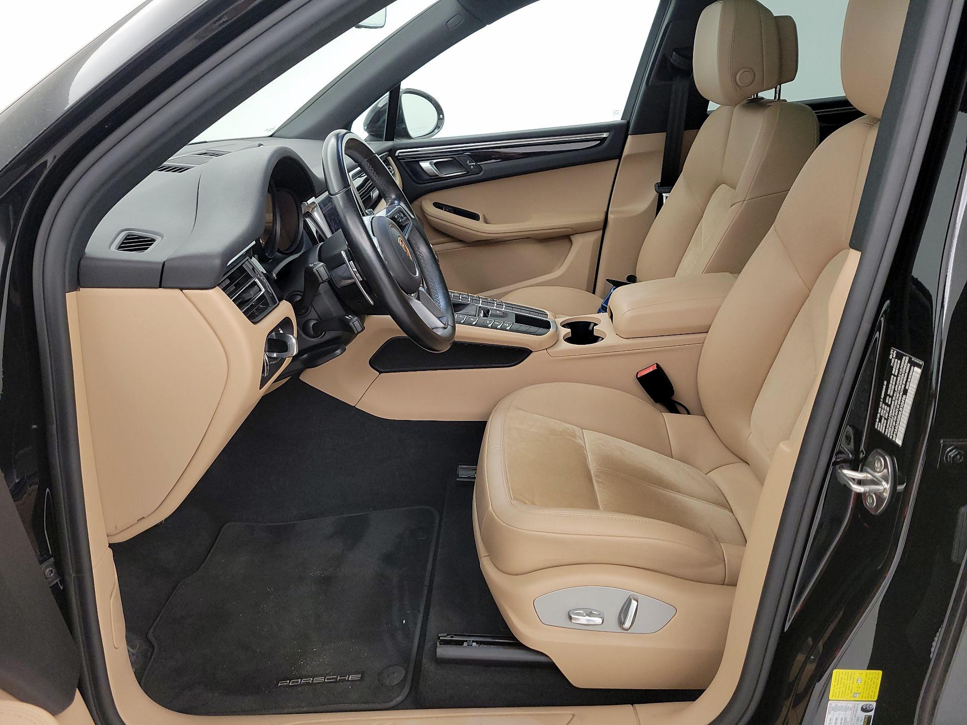 Thumbnail: 2021 Porsche Macan - 11