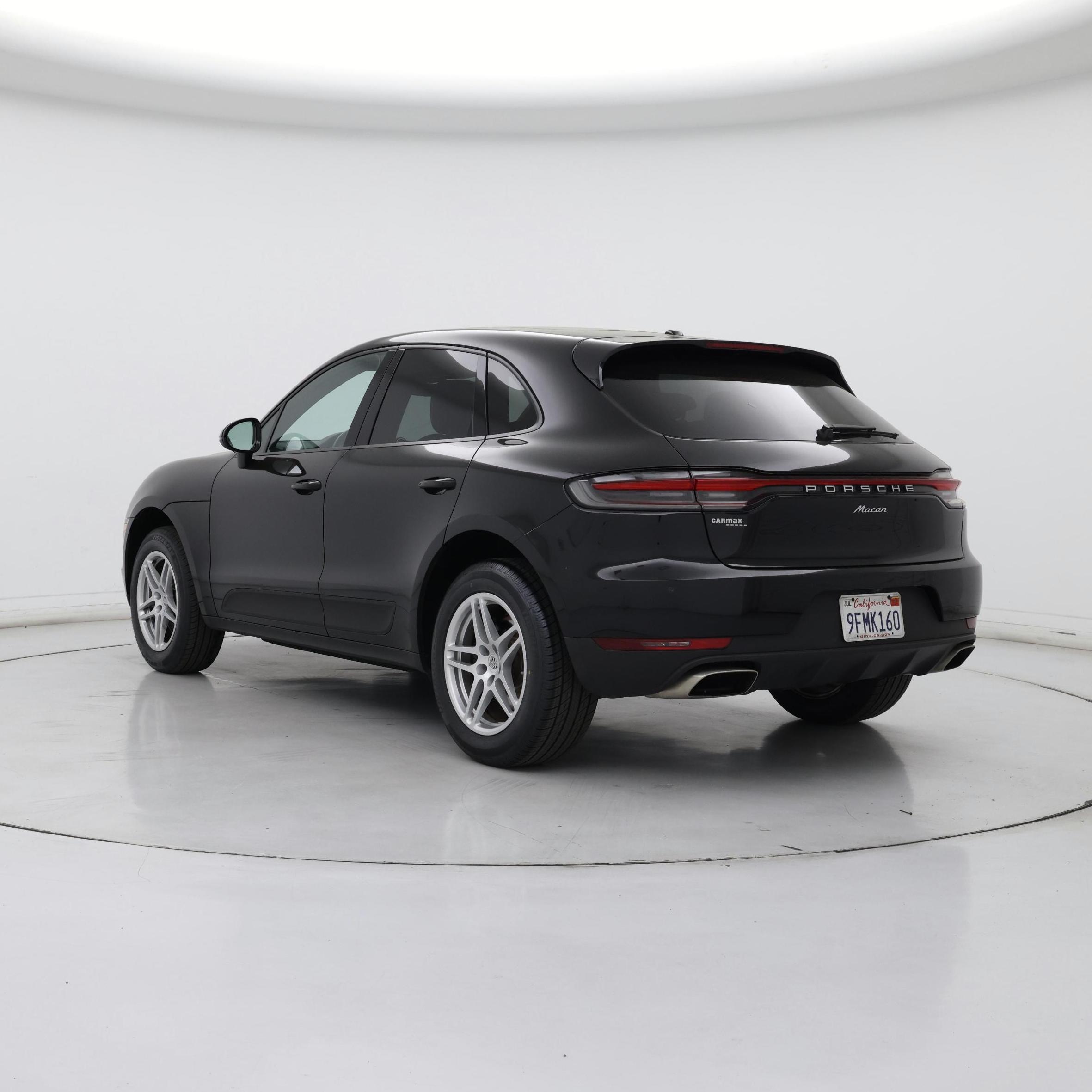Thumbnail: 2021 Porsche Macan - 2