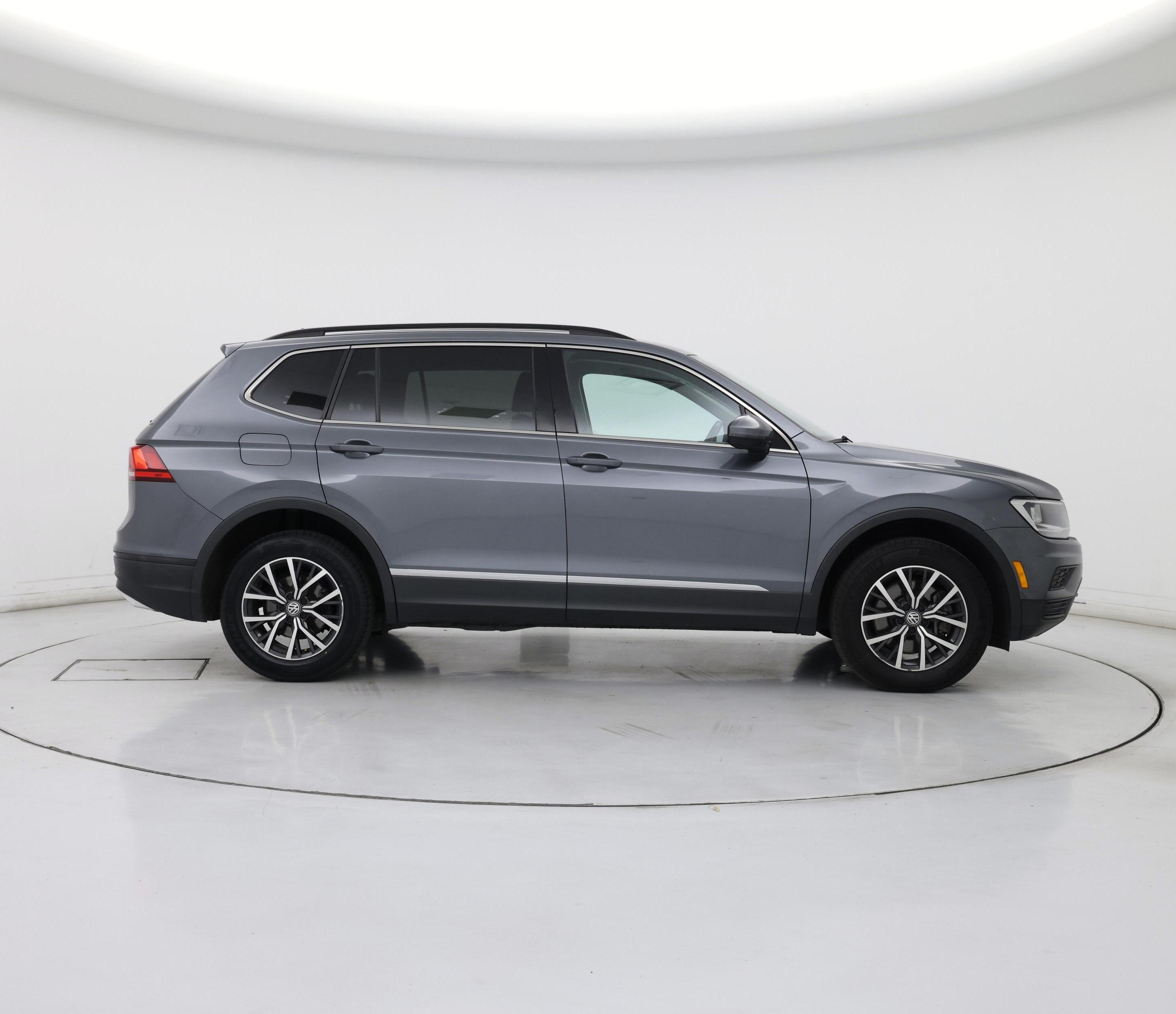 Thumbnail: 2020 Volkswagen Tiguan - 7