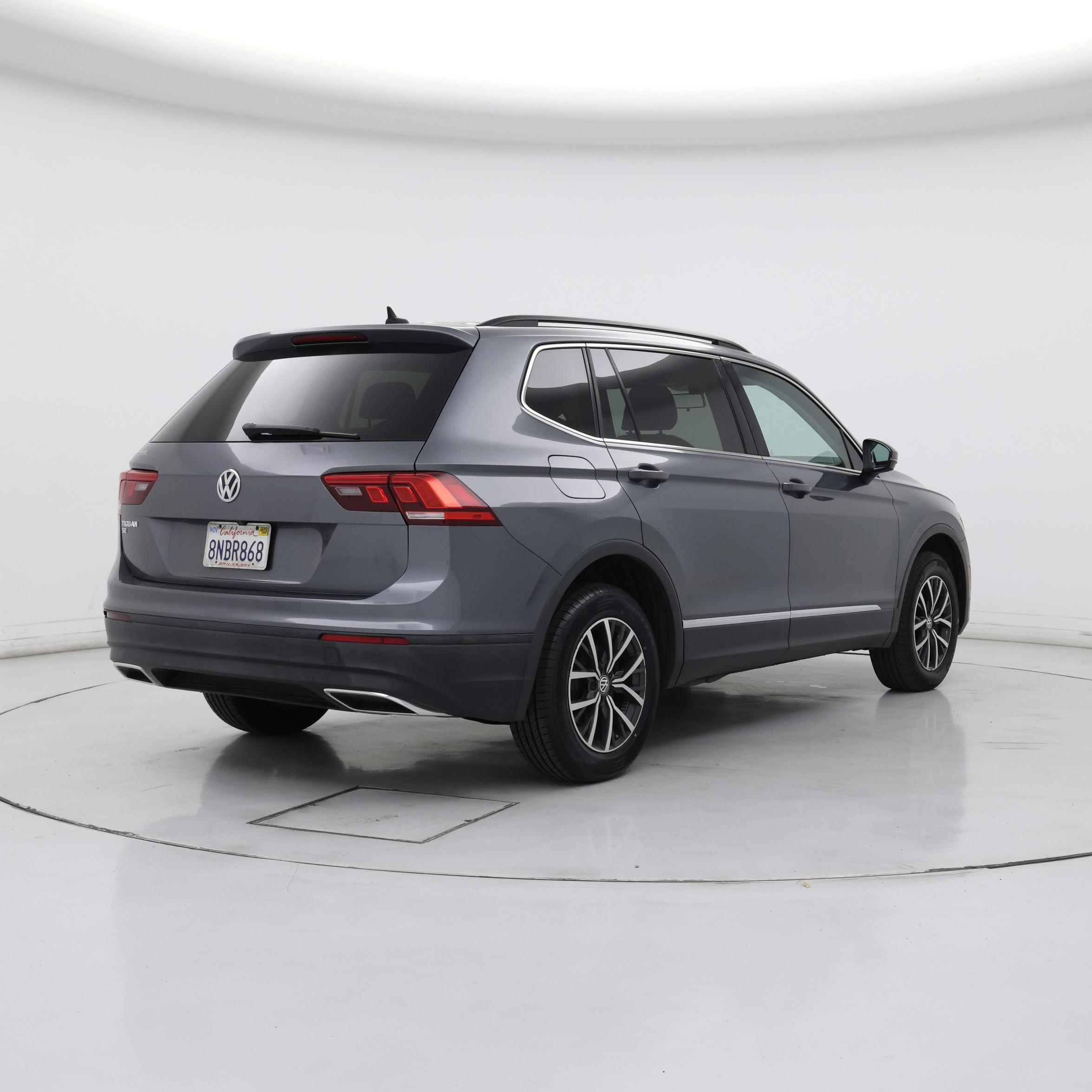 Thumbnail: 2020 Volkswagen Tiguan - 8