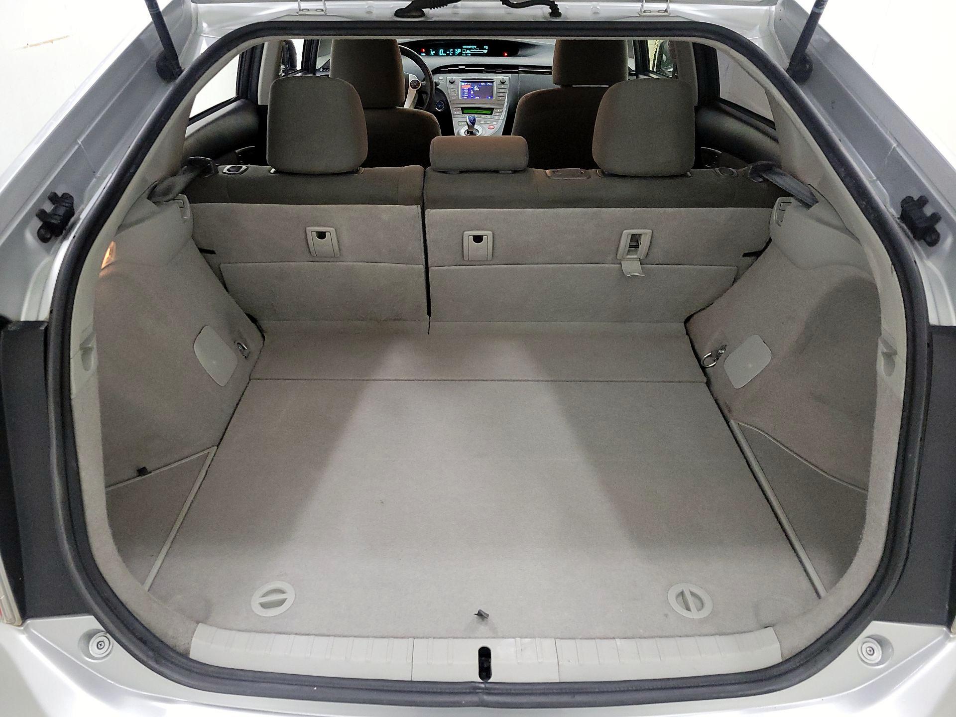 Thumbnail: 2015 Toyota Prius - 20