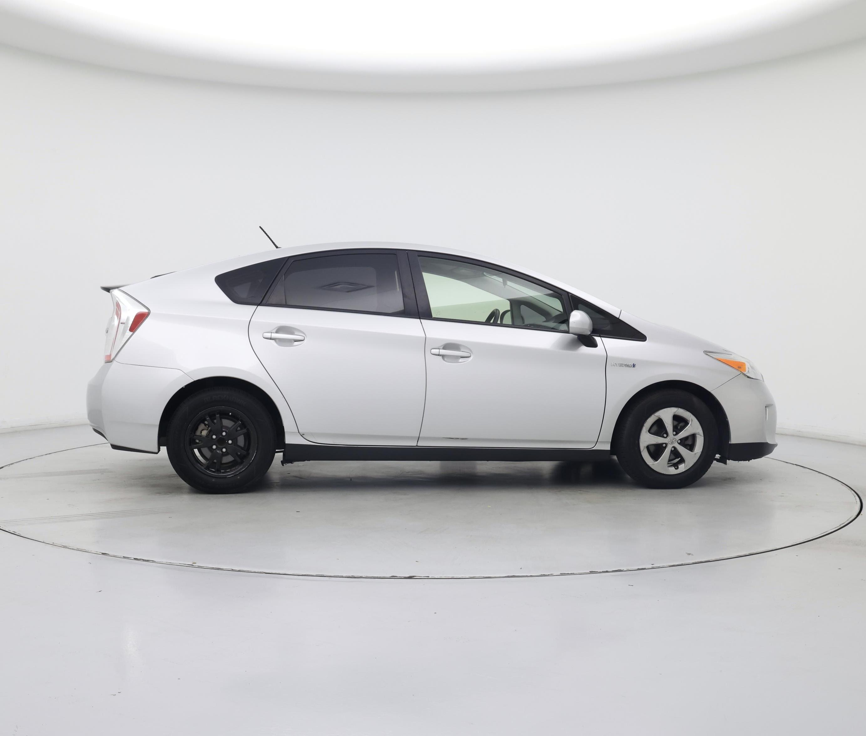 Thumbnail: 2015 Toyota Prius - 7