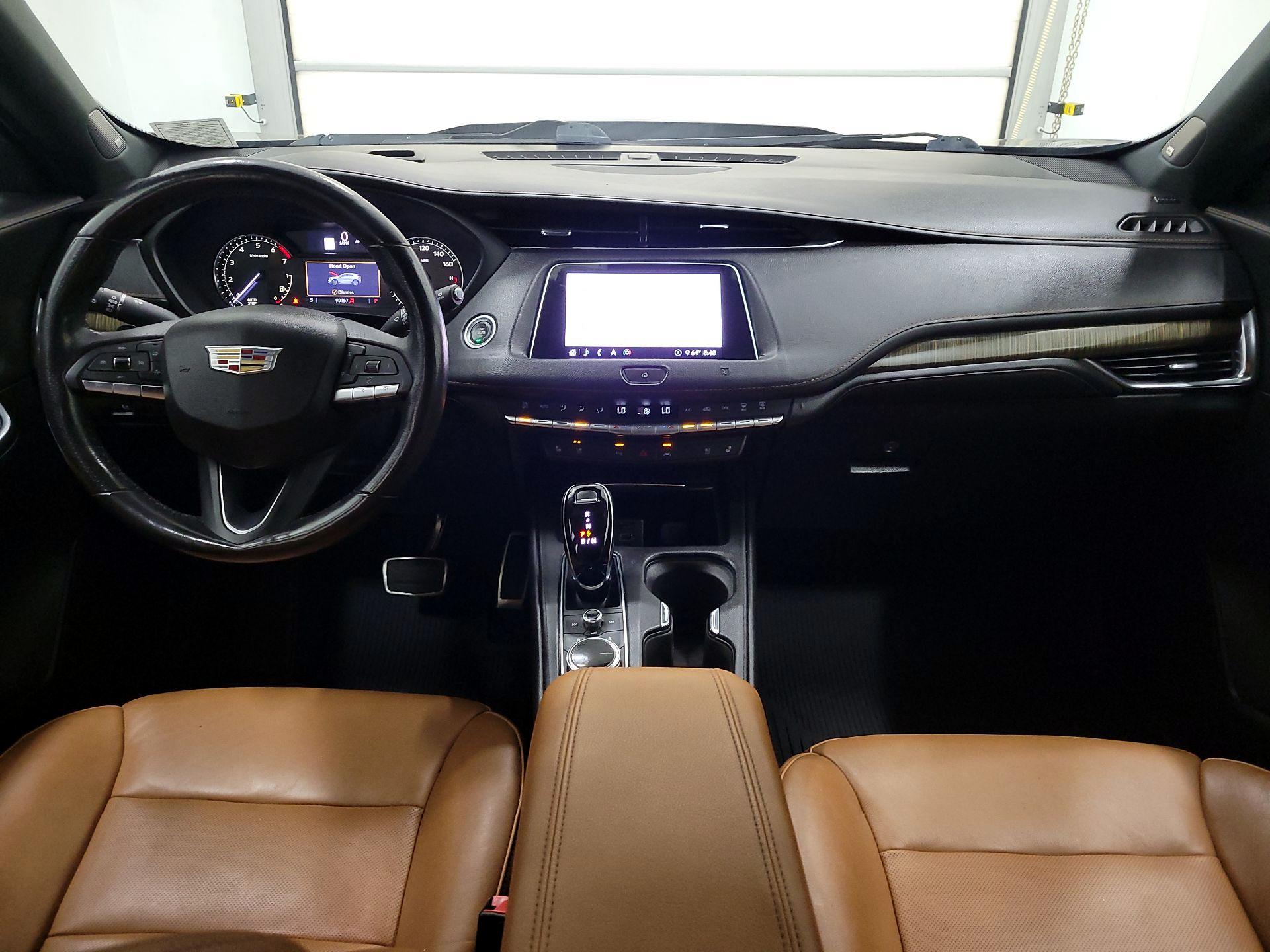 Thumbnail: 2020 Cadillac XT4 - 9