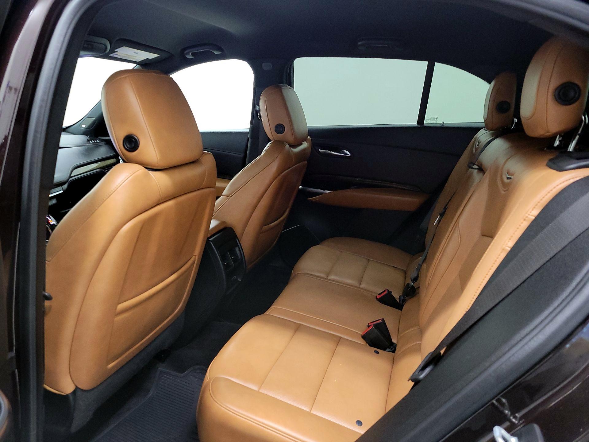 Thumbnail: 2020 Cadillac XT4 - 20